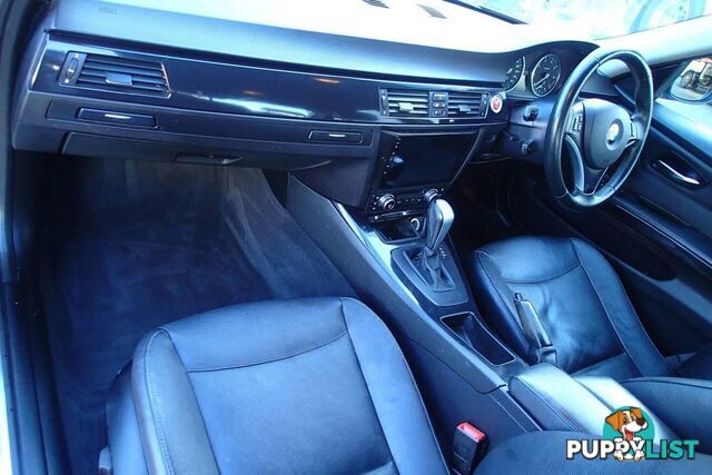 2011 BMW 320I LIFESTYLE E90 MY11 SEDAN, 4 DOORS, 5 SEATS