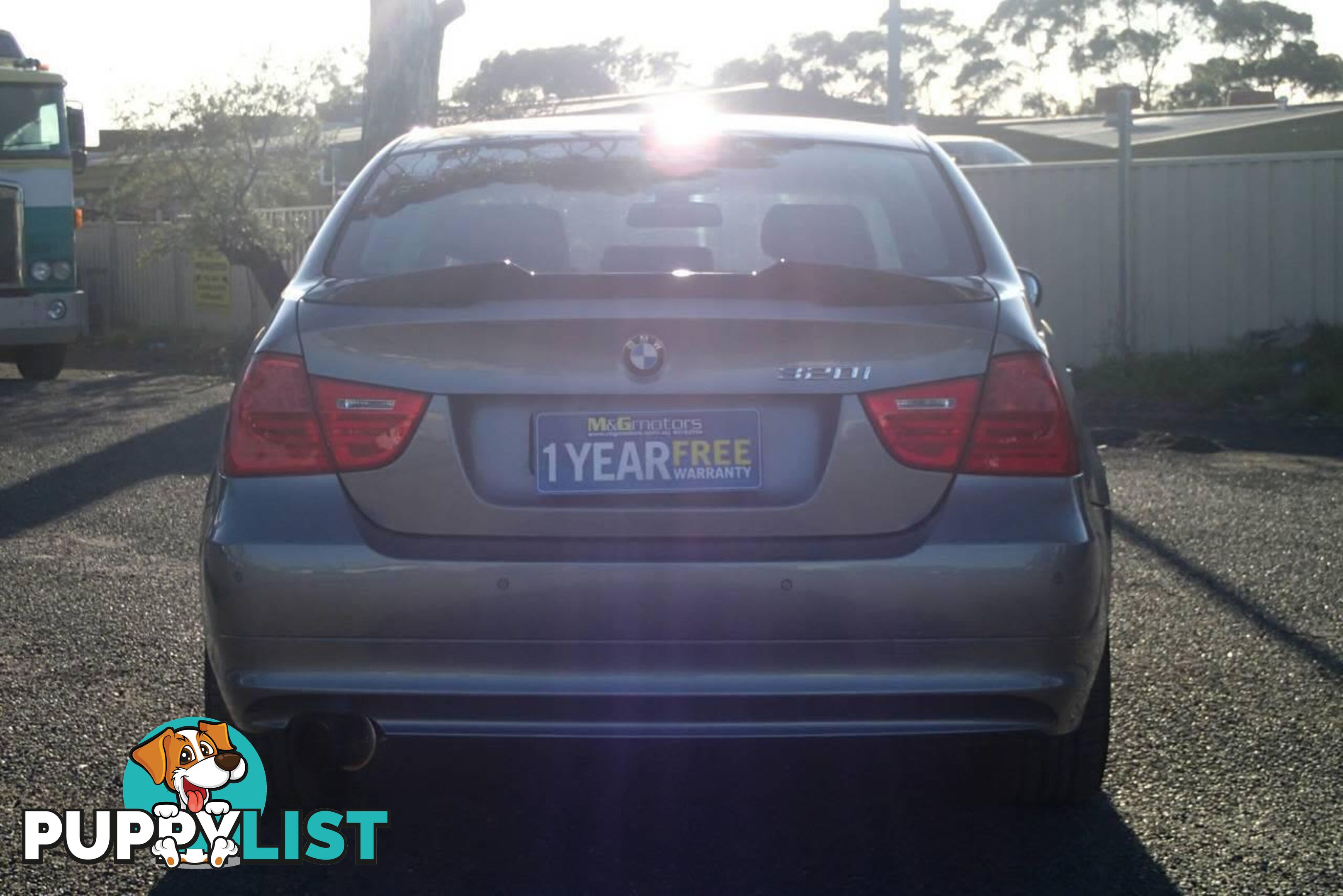 2011 BMW 320I LIFESTYLE E90 MY11 SEDAN, 4 DOORS, 5 SEATS