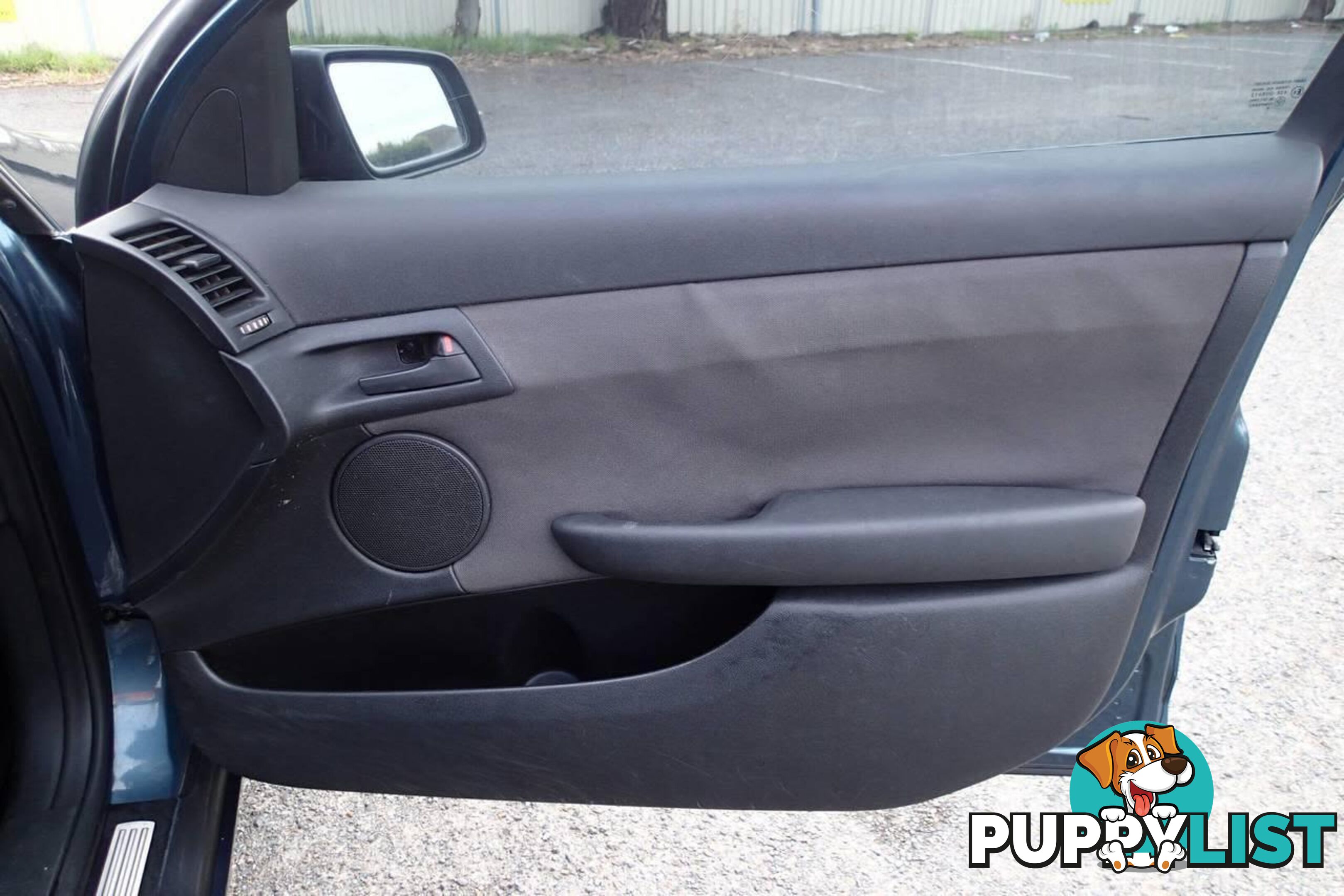 2009 HOLDEN COMMODORE OMEGA VE MY10 SEDAN, 4 DOORS, 5 SEATS