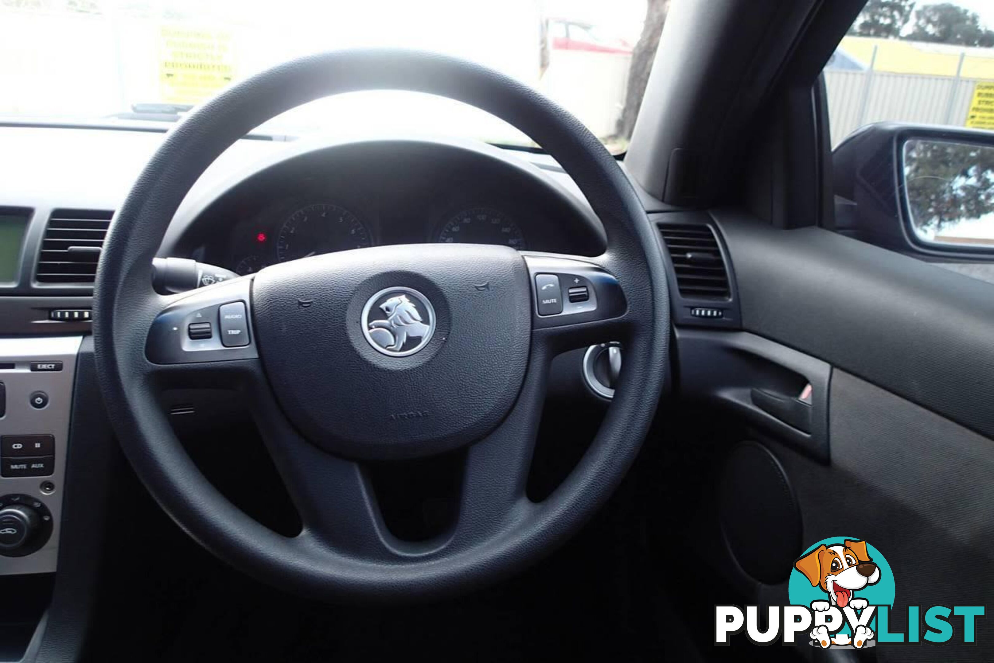 2009 HOLDEN COMMODORE OMEGA VE MY10 SEDAN, 4 DOORS, 5 SEATS