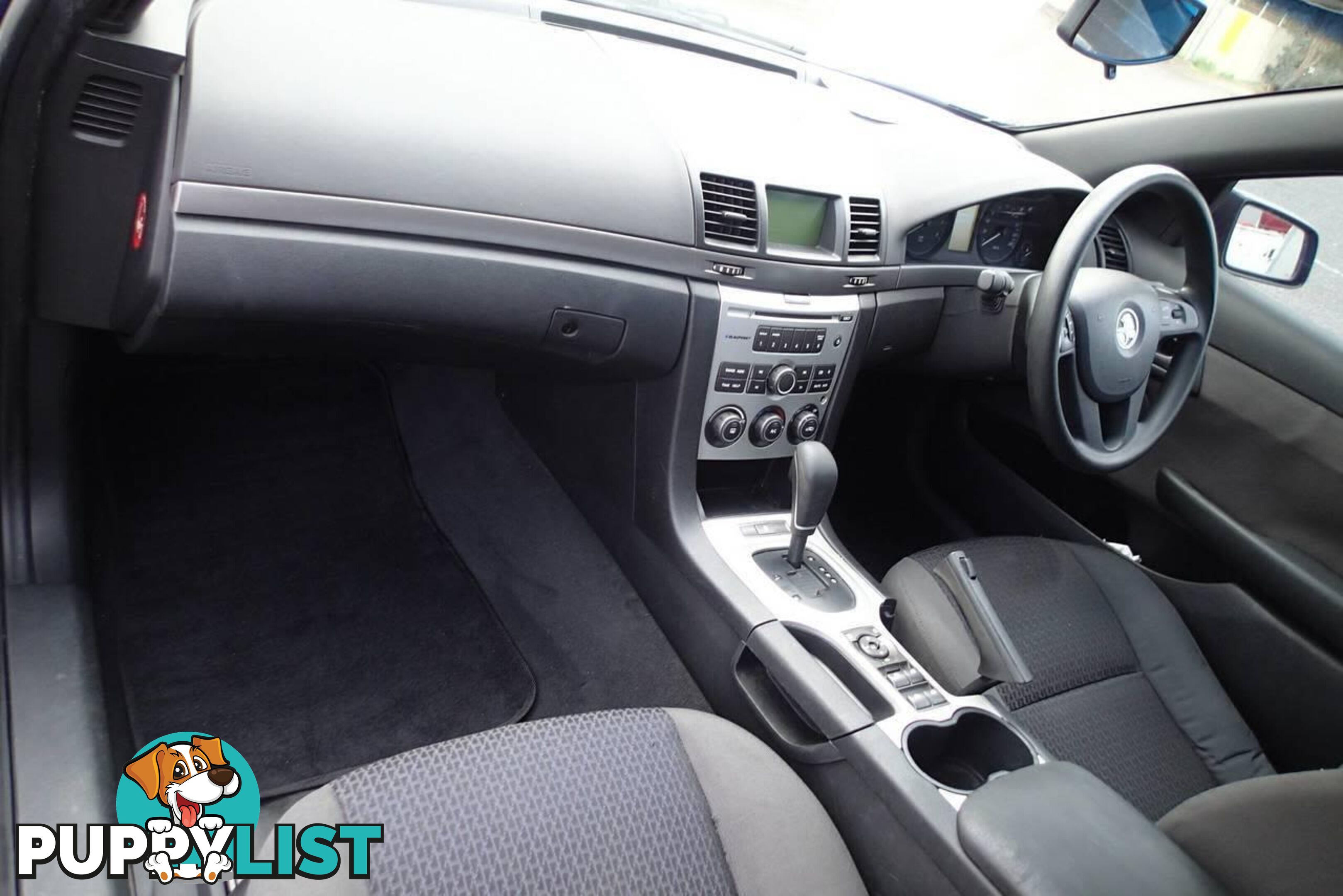 2009 HOLDEN COMMODORE OMEGA VE MY10 SEDAN, 4 DOORS, 5 SEATS