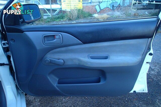 2004 MITSUBISHI LANCER ES CH SEDAN, 4 DOORS, 5 SEATS