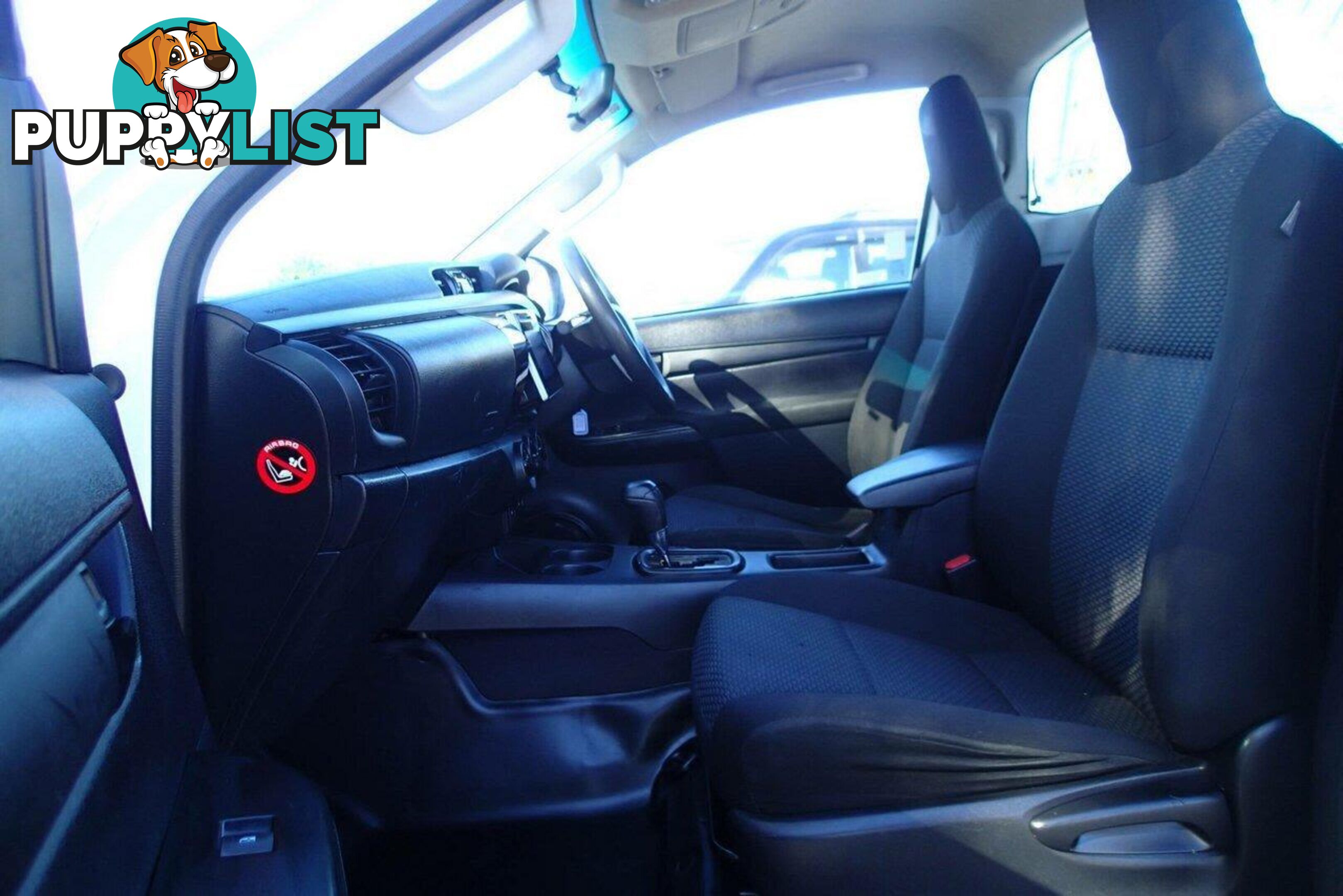 2016 TOYOTA HILUX WORKMATE TGN121R UTE TRAY, 2 DOORS, 2 SEATS