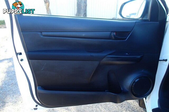 2016 TOYOTA HILUX WORKMATE TGN121R UTE TRAY, 2 DOORS, 2 SEATS