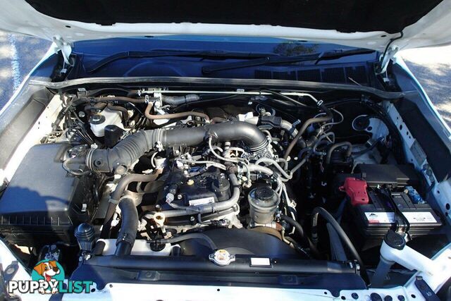 2016 TOYOTA HILUX WORKMATE TGN121R UTE TRAY, 2 DOORS, 2 SEATS