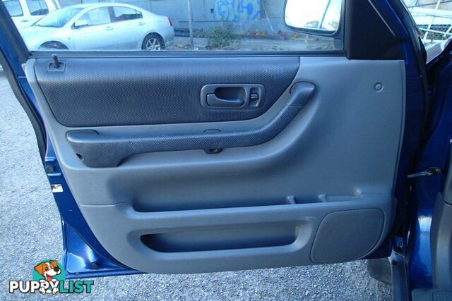 1997 HONDA CR-V (4X4)  SUV, 4 DOORS, 5 SEATS