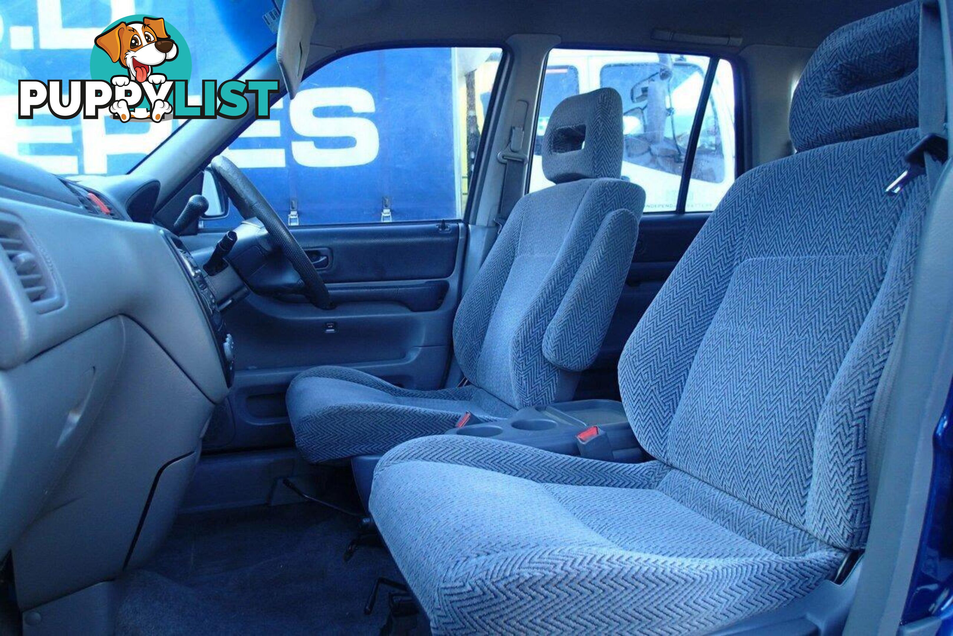 1997 HONDA CR-V (4X4)  SUV, 4 DOORS, 5 SEATS