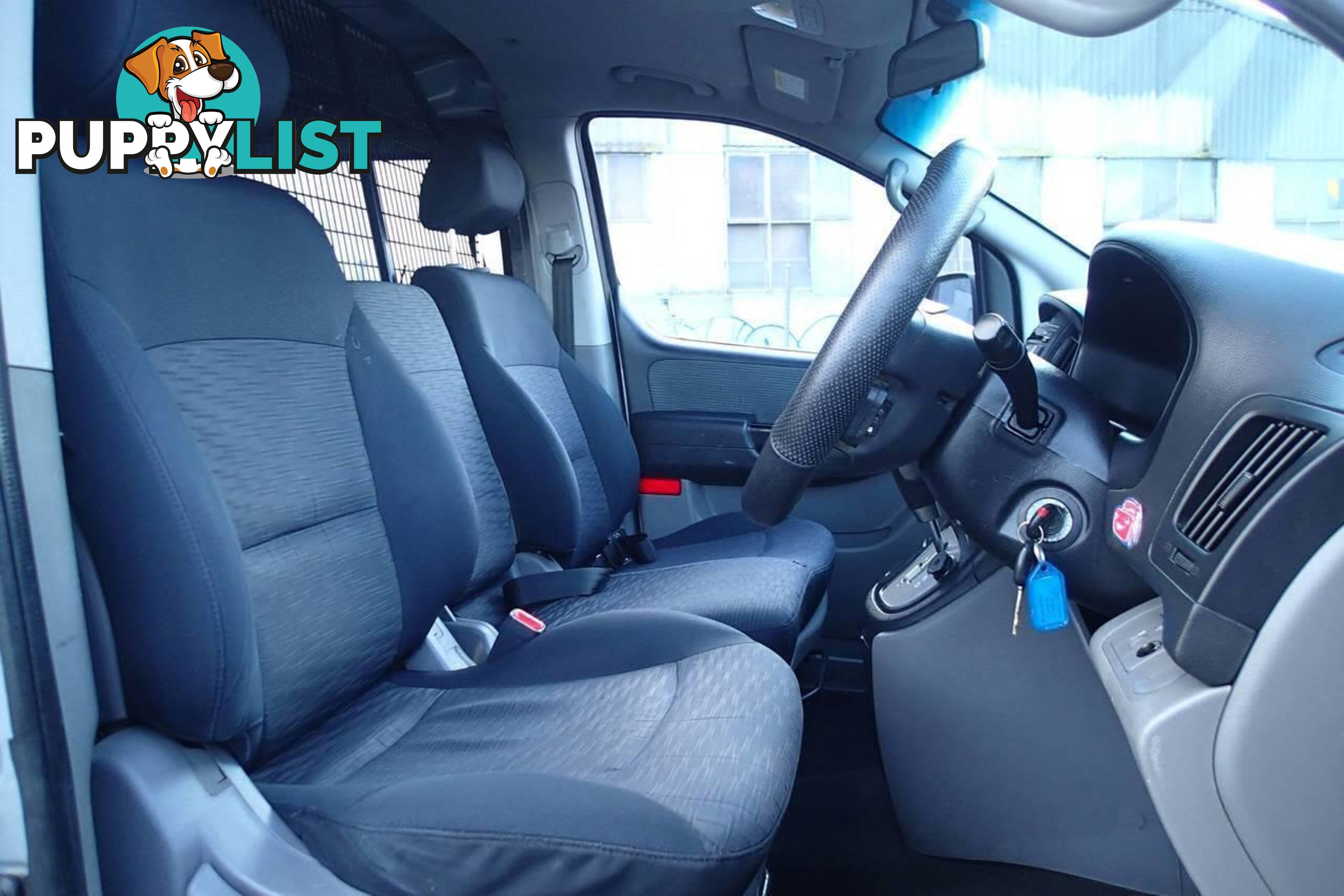 2011 HYUNDAI ILOAD  TQ MY11 COMMERCIAL, 4 DOORS, 3 SEATS
