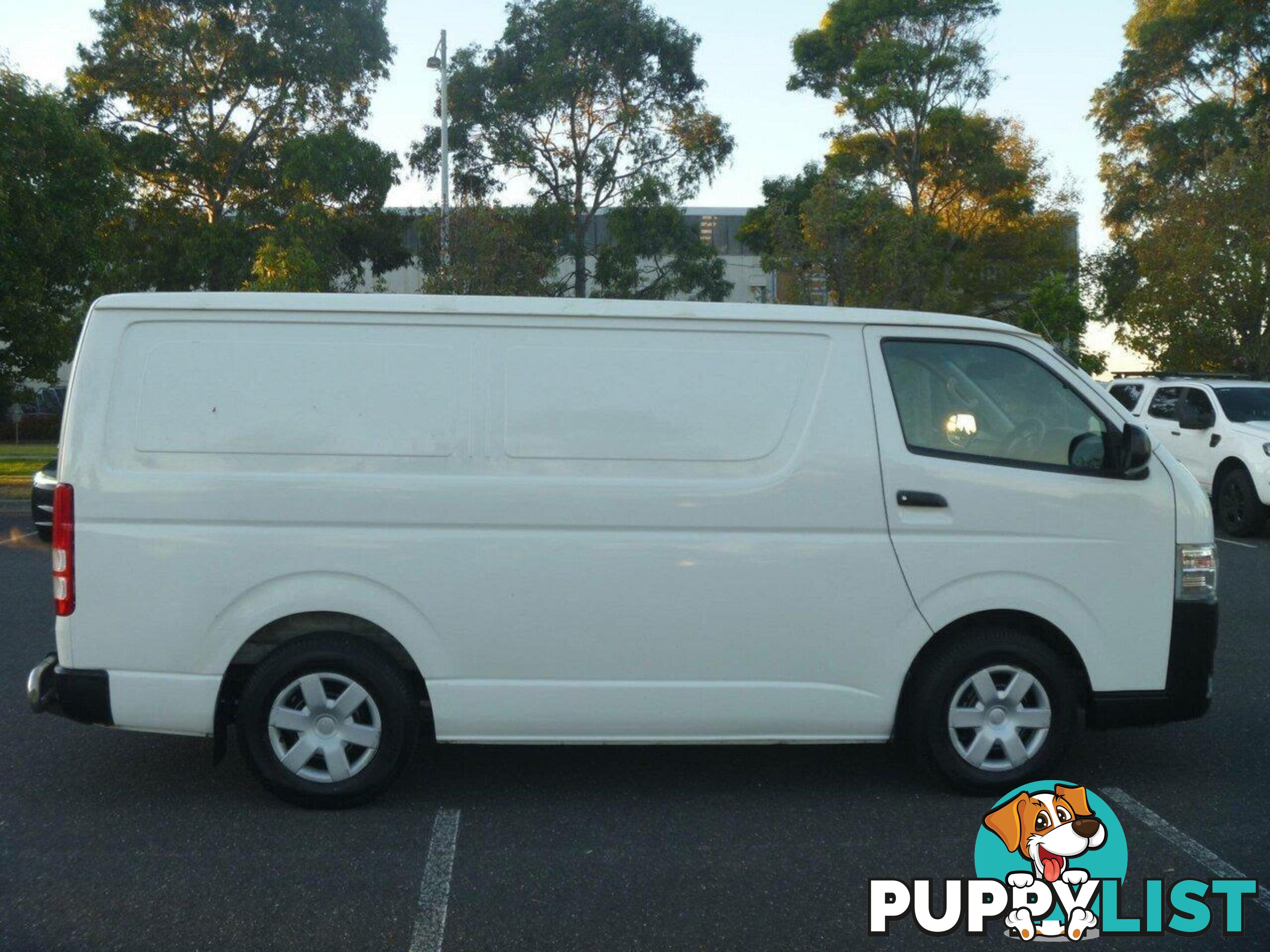 2018 TOYOTA HIACE LWB TRH201R MY16 COMMERCIAL, 4 DOORS, 2 SEATS