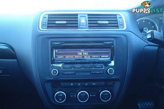 2014 VOLKSWAGEN JETTA 118 TSI COMFORTLINE 1KM MY14 SEDAN, 4 DOORS, 5 SEATS