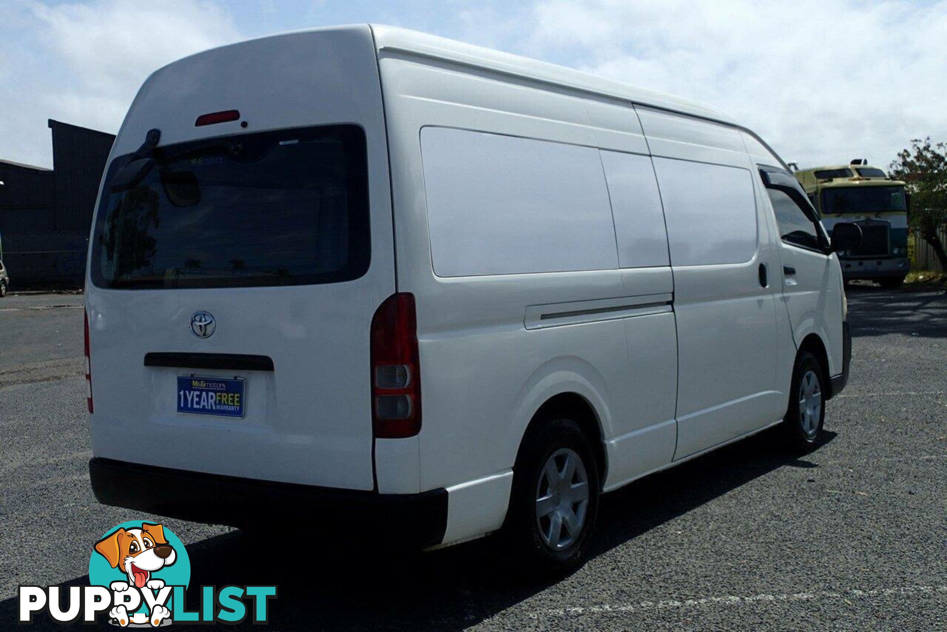 2006 TOYOTA HIACE SLWB TRH221R COMMERCIAL, 4 DOORS, 3 SEATS