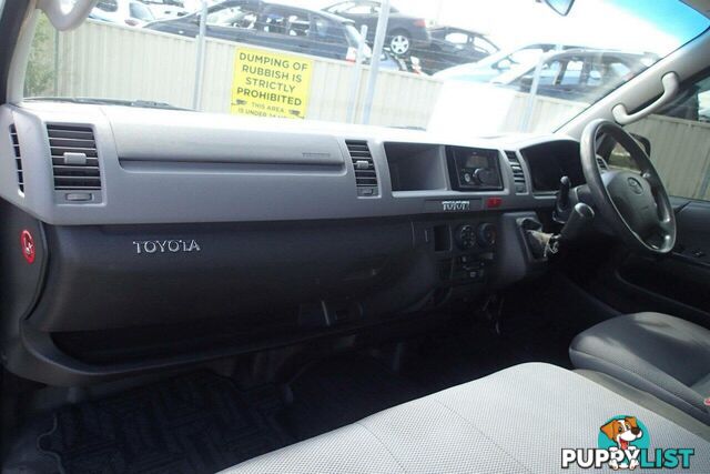 2006 TOYOTA HIACE SLWB TRH221R COMMERCIAL, 4 DOORS, 3 SEATS