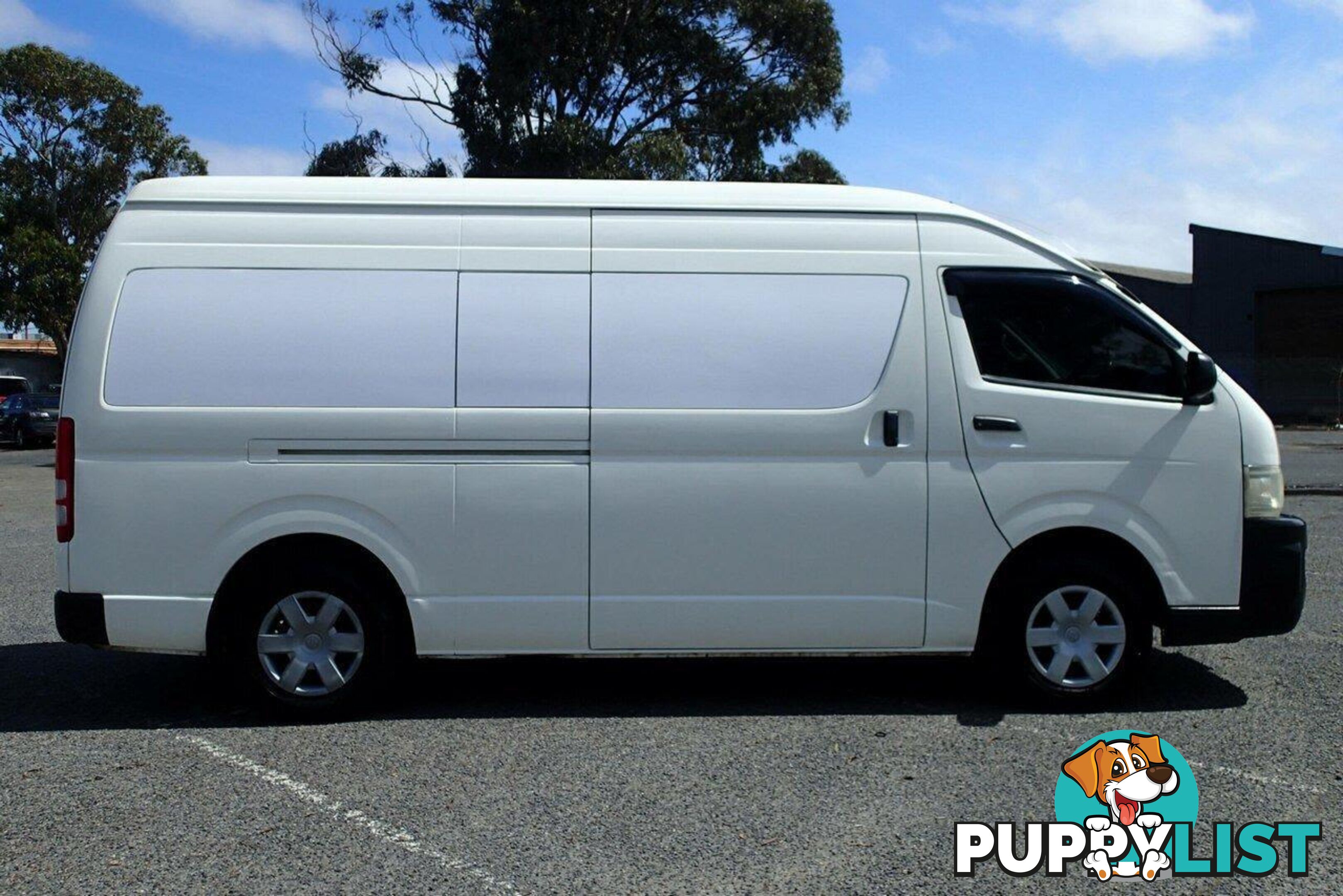 2006 TOYOTA HIACE SLWB TRH221R COMMERCIAL, 4 DOORS, 3 SEATS