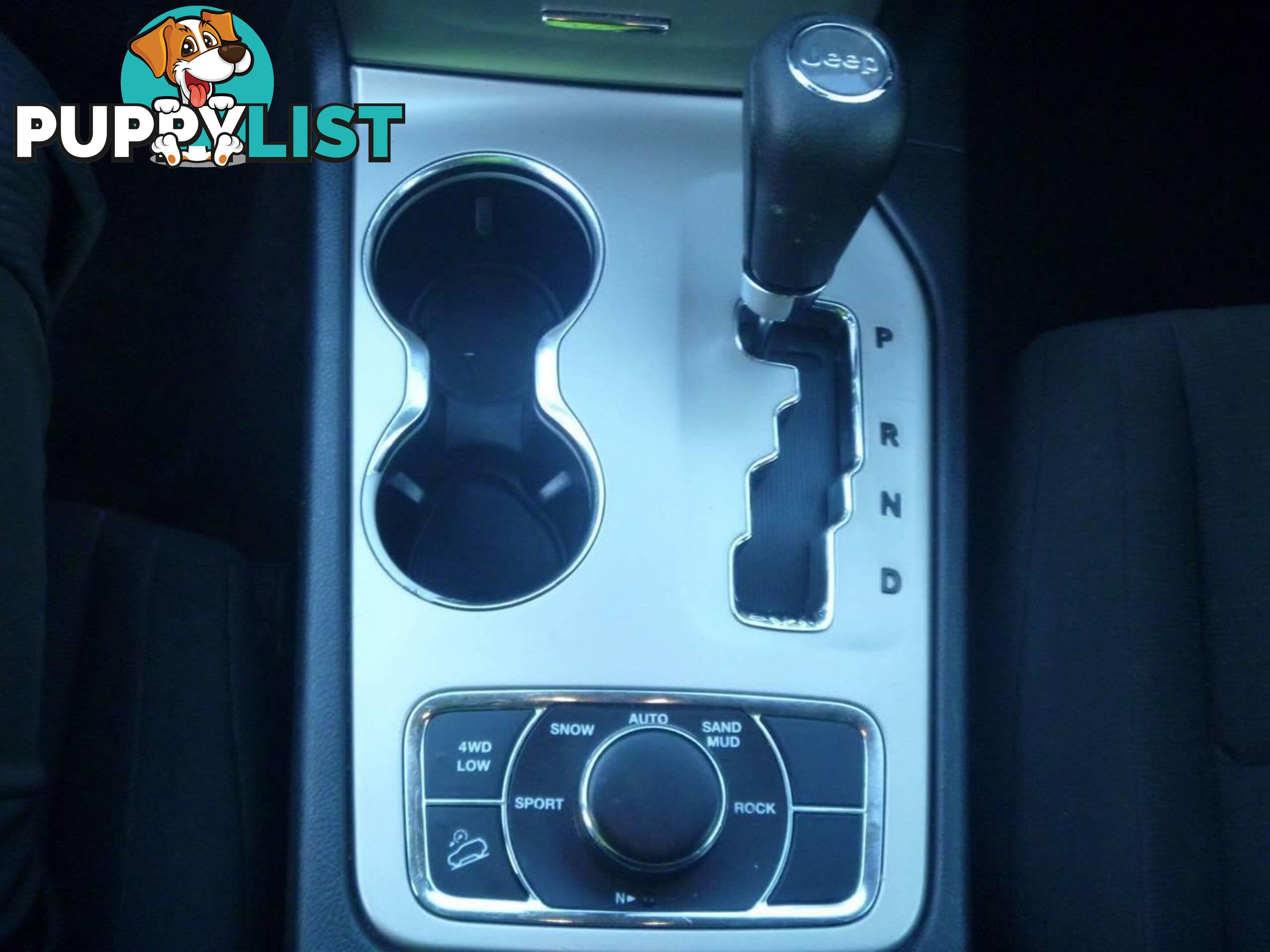 2011 JEEP GRAND CHEROKEE LAREDO (4X4) WK SUV, 4 DOORS, 5 SEATS