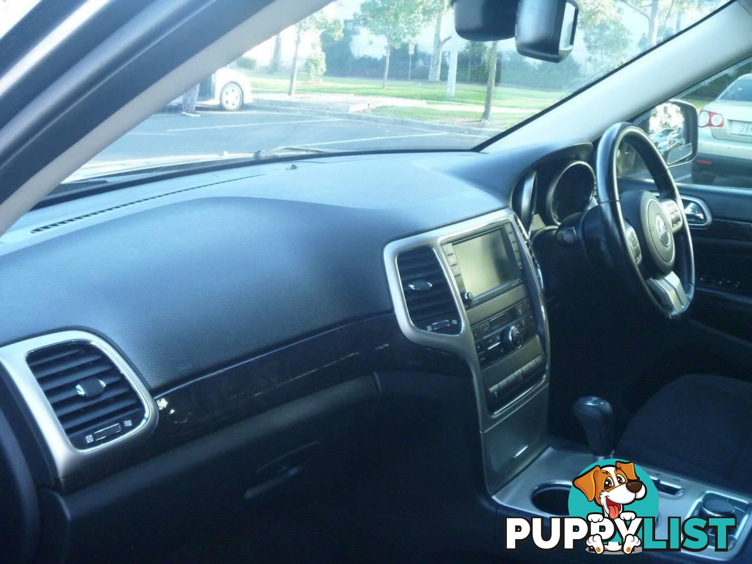 2011 JEEP GRAND CHEROKEE LAREDO (4X4) WK SUV, 4 DOORS, 5 SEATS