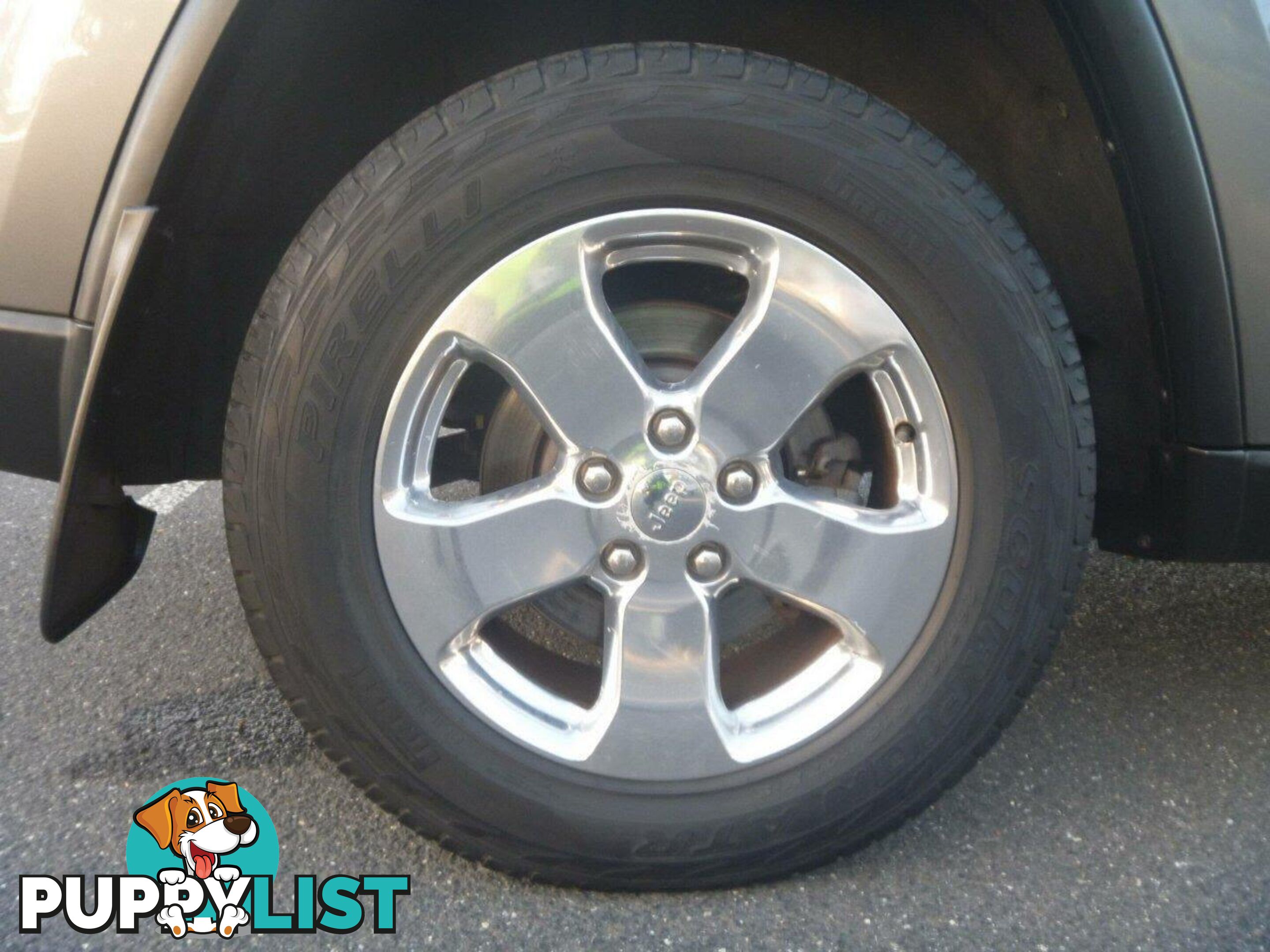 2011 JEEP GRAND CHEROKEE LAREDO (4X4) WK SUV, 4 DOORS, 5 SEATS