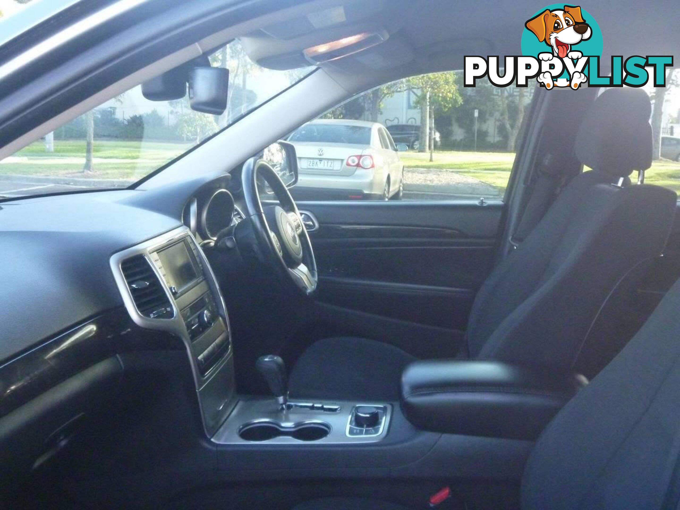 2011 JEEP GRAND CHEROKEE LAREDO (4X4) WK SUV, 4 DOORS, 5 SEATS