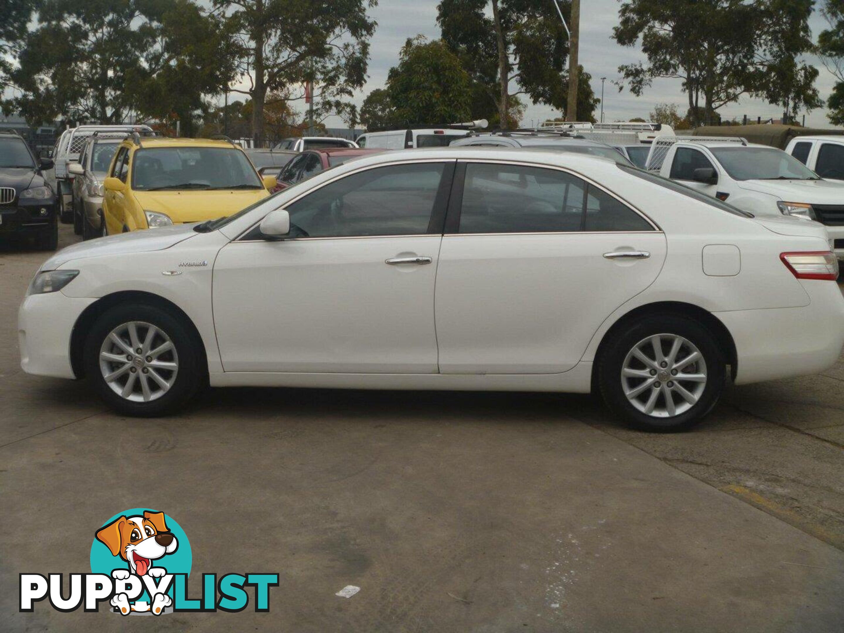 2011 TOYOTA CAMRY HYBRID AHV40R SEDAN, 4 DOORS, 5 SEATS