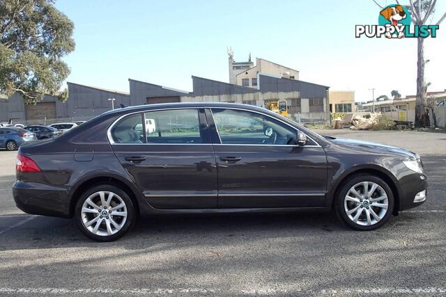 2011 SKODA SUPERB 125 TDI ELEGANCE 3T MY12 SEDAN, 4 DOORS, 5 SEATS