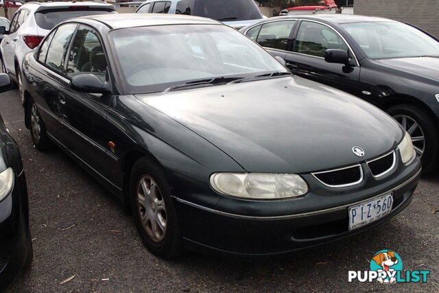 1998 HOLDEN COMMODORE BERLINA VT SEDAN, 4 DOORS, 5 SEATS