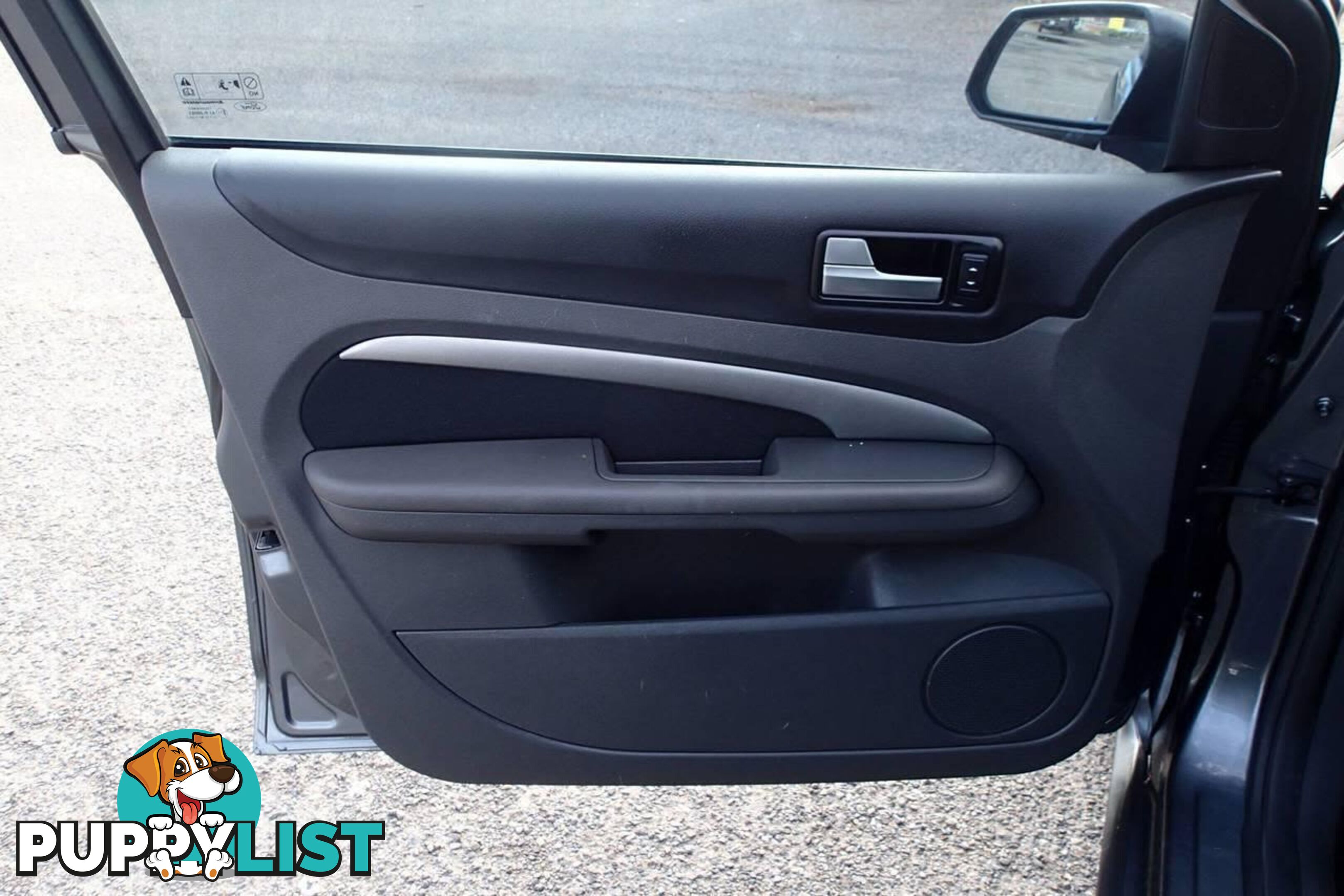 2005 FORD FOCUS ZETEC LS HATCH, 5 DOORS, 5 SEATS