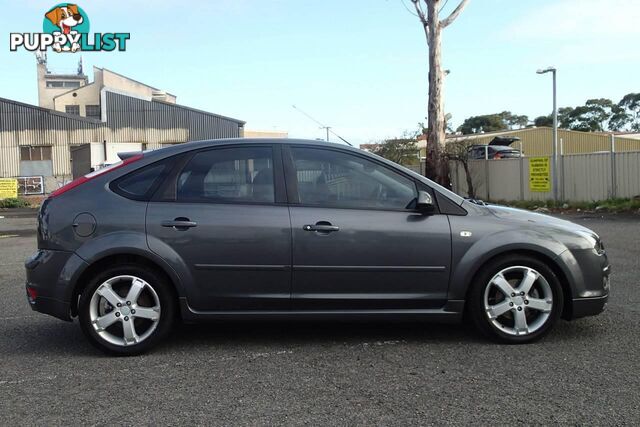 2005 FORD FOCUS ZETEC LS HATCH, 5 DOORS, 5 SEATS
