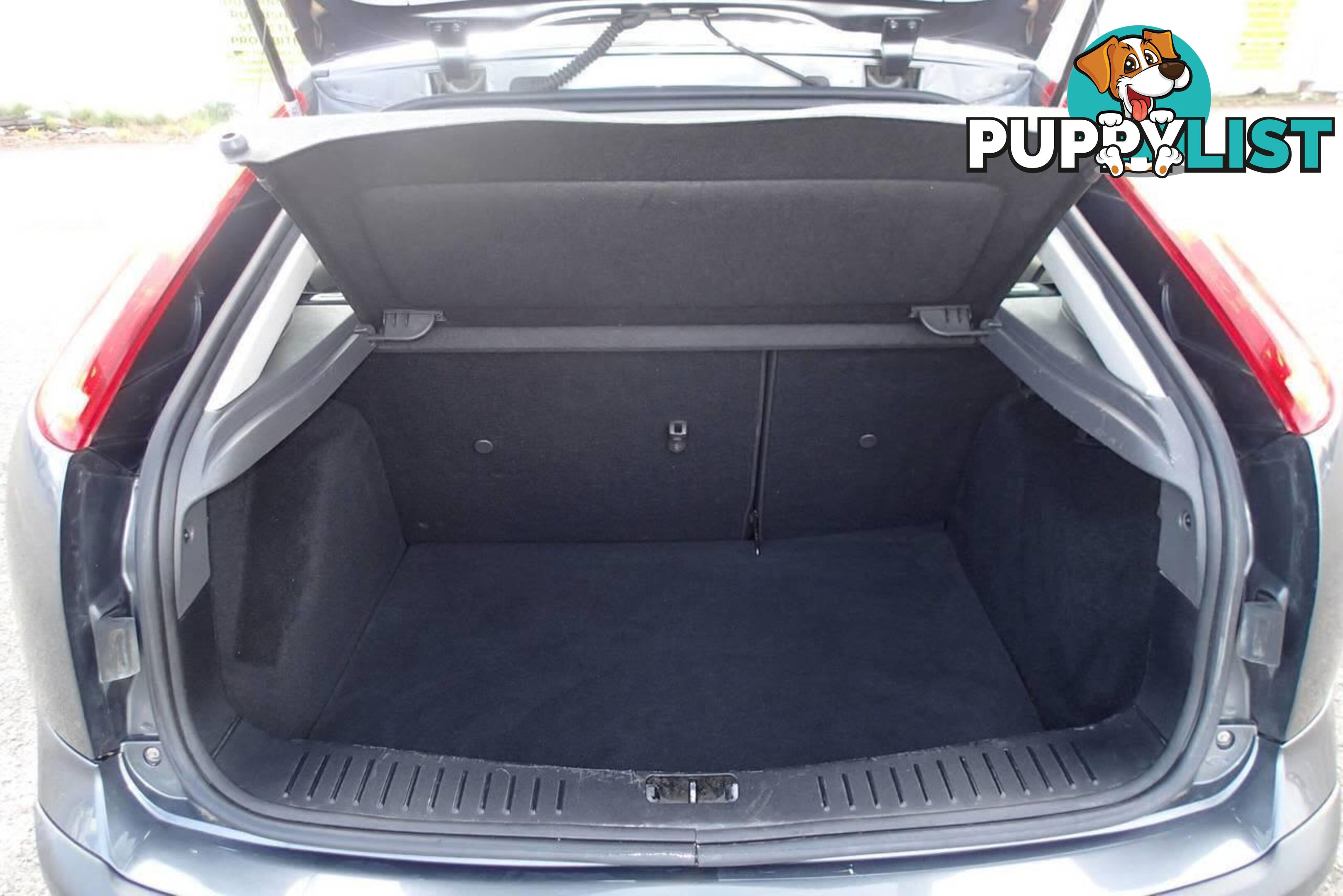 2005 FORD FOCUS ZETEC LS HATCH, 5 DOORS, 5 SEATS
