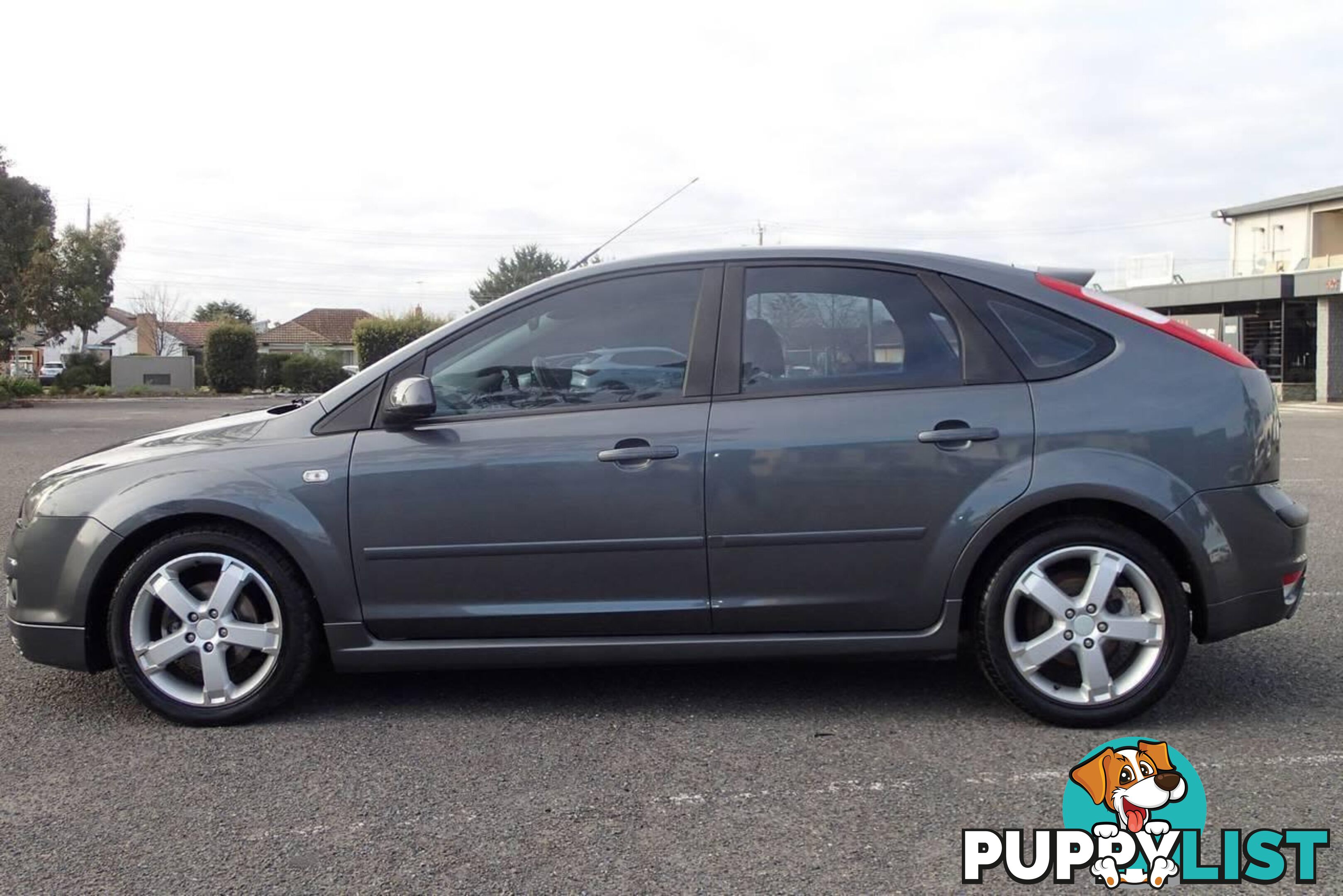 2005 FORD FOCUS ZETEC LS HATCH, 5 DOORS, 5 SEATS