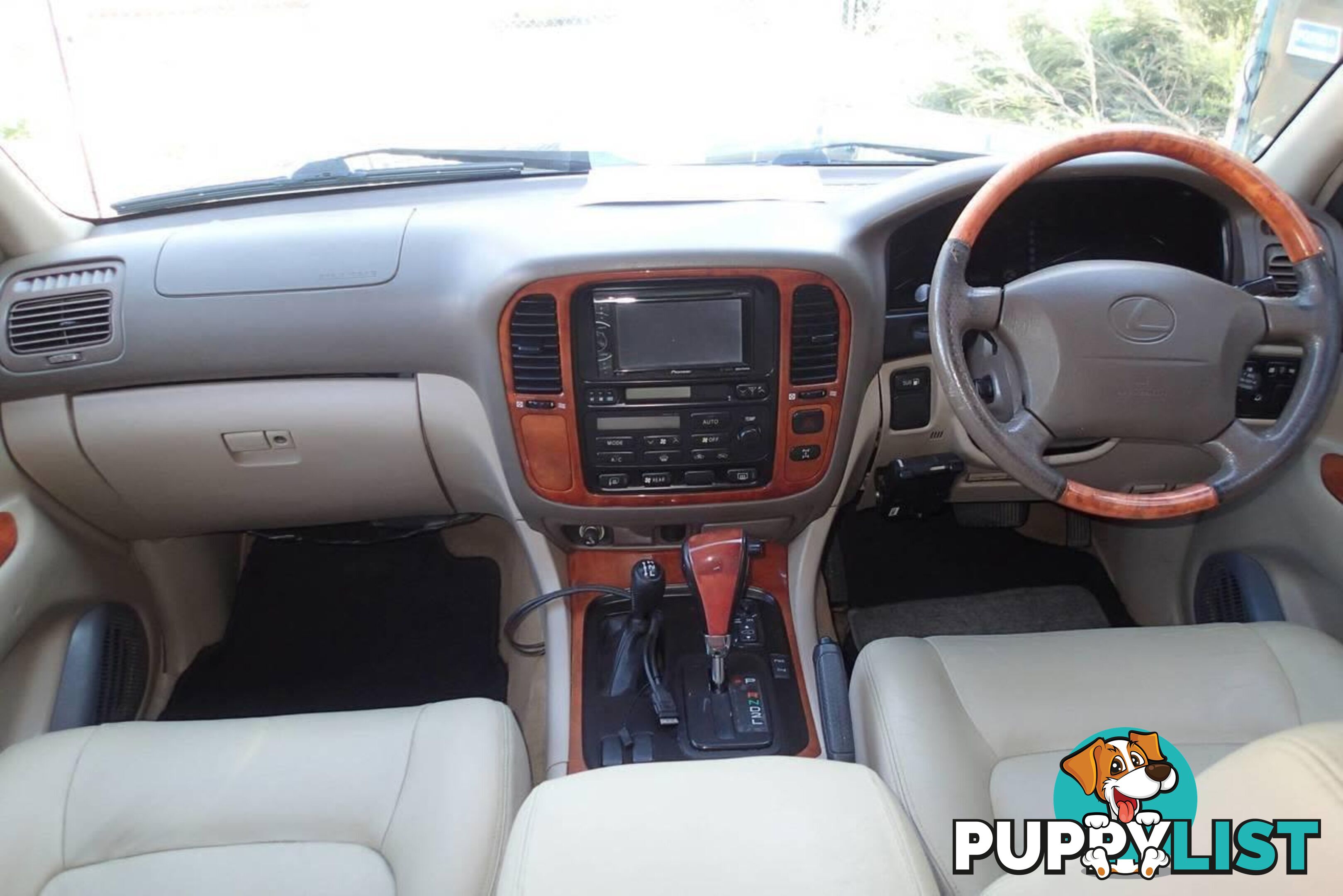 2000 LEXUS LX470 (4X4) UZJ100R SUV, 4 DOORS, 8 SEATS