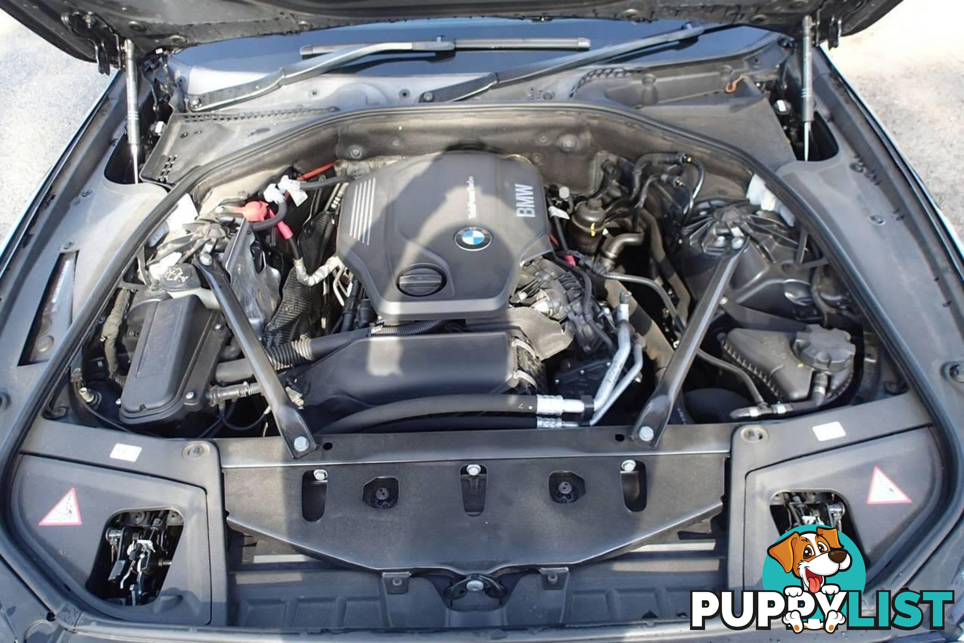 2015 BMW 520D LUXURY LINE F10 MY15 SEDAN, 4 DOORS, 5 SEATS