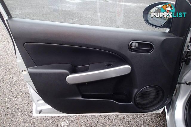 2009 MAZDA 2 MAXX DE HATCH, 5 DOORS, 5 SEATS