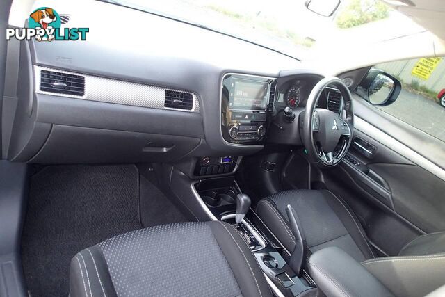 2017 MITSUBISHI OUTLANDER ES 7 SEAT (2WD) ZL MY18.5 SUV, 4 DOORS, 7 SEATS