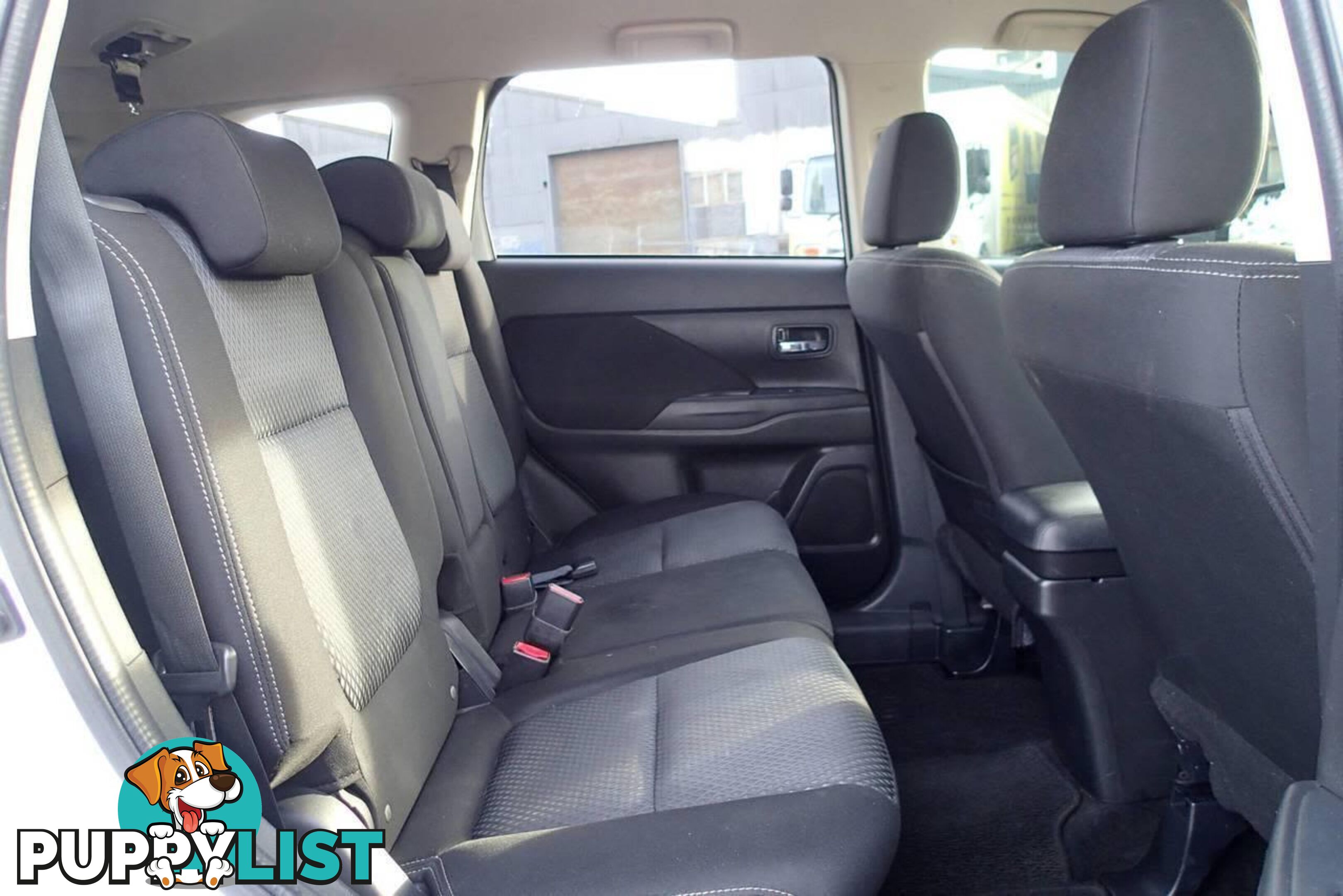 2017 MITSUBISHI OUTLANDER ES 7 SEAT (2WD) ZL MY18.5 SUV, 4 DOORS, 7 SEATS
