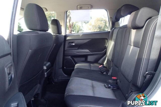 2017 MITSUBISHI OUTLANDER ES 7 SEAT (2WD) ZL MY18.5 SUV, 4 DOORS, 7 SEATS