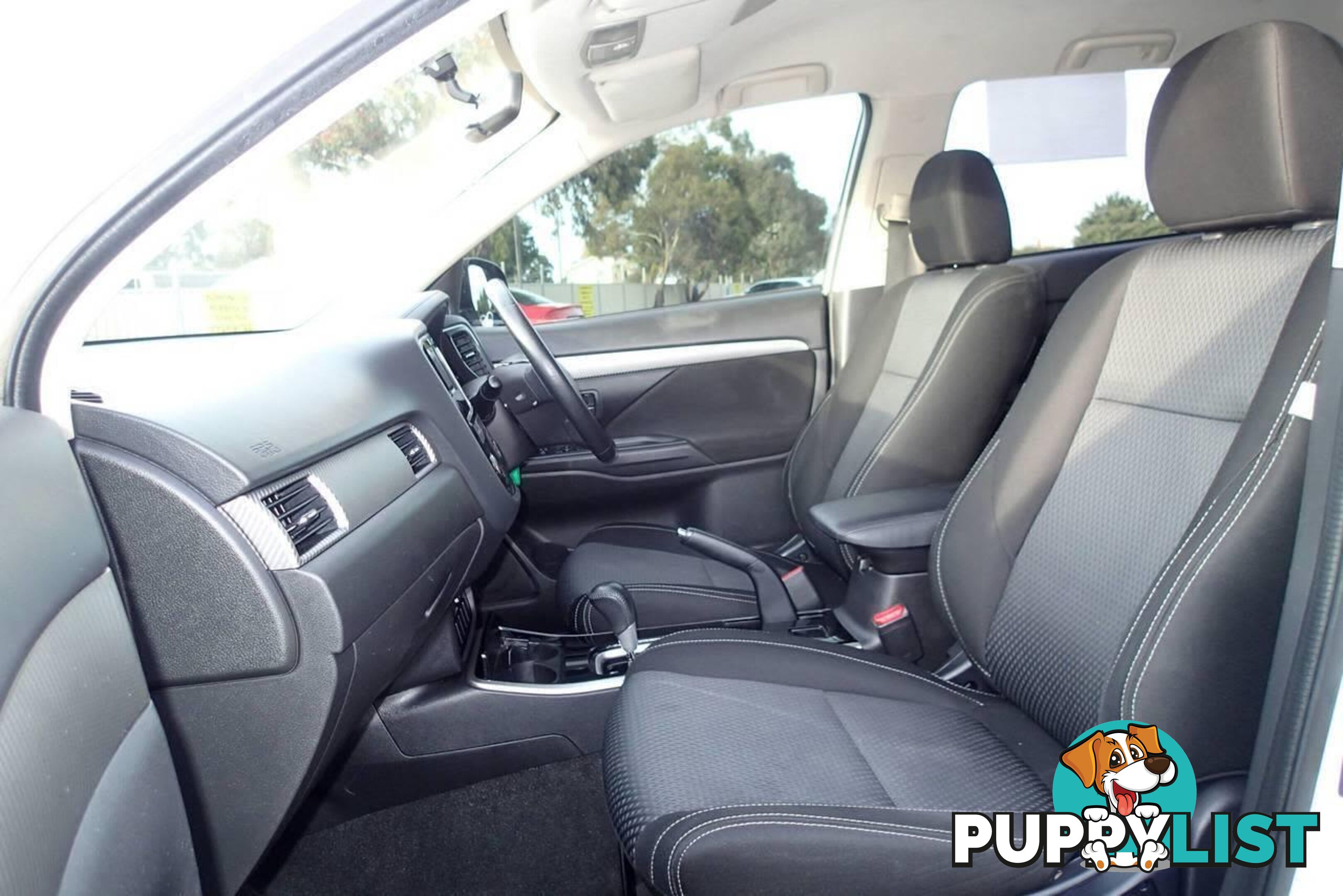 2017 MITSUBISHI OUTLANDER ES 7 SEAT (2WD) ZL MY18.5 SUV, 4 DOORS, 7 SEATS