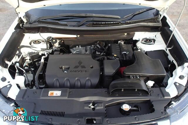 2017 MITSUBISHI OUTLANDER ES 7 SEAT (2WD) ZL MY18.5 SUV, 4 DOORS, 7 SEATS