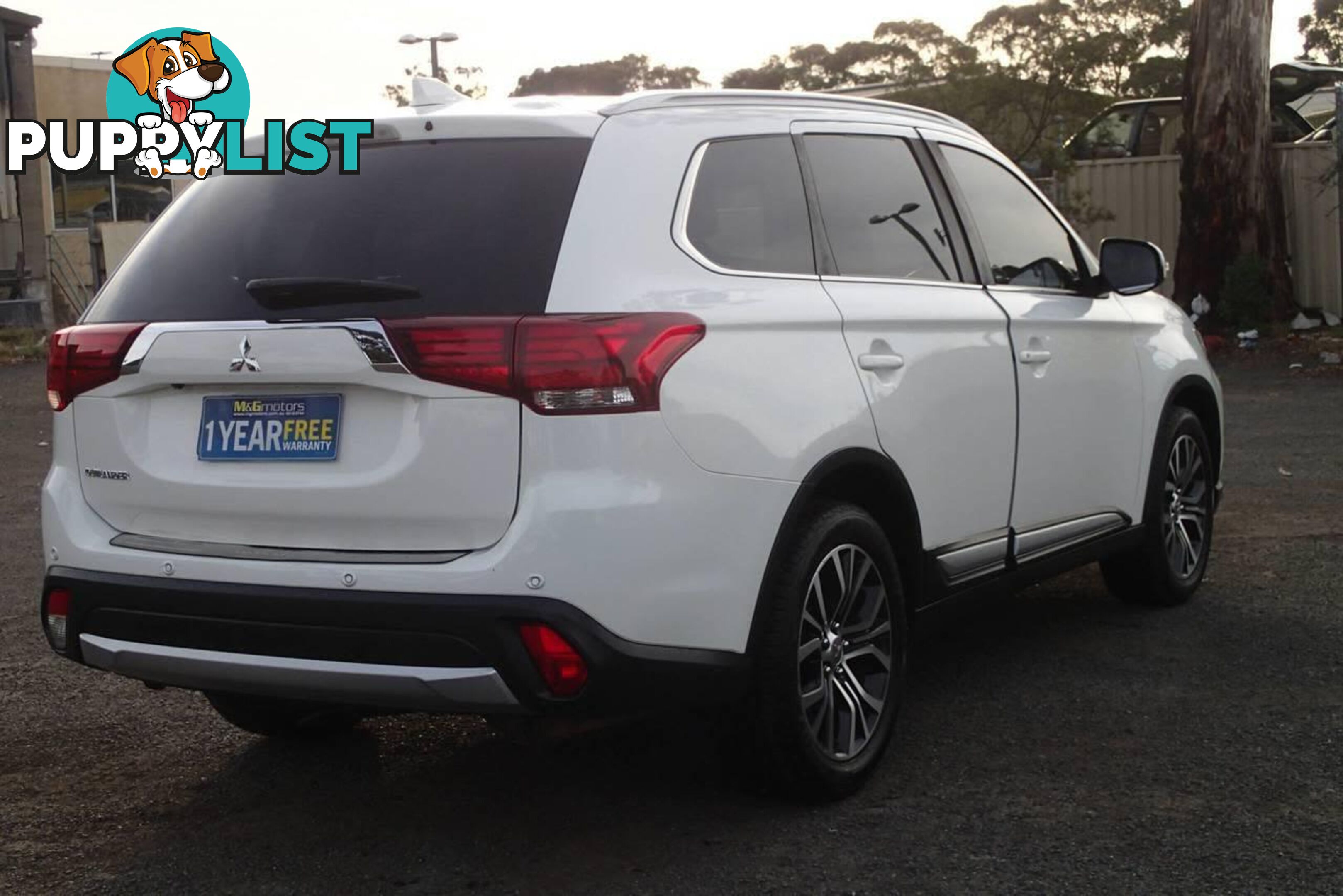 2017 MITSUBISHI OUTLANDER ES 7 SEAT (2WD) ZL MY18.5 SUV, 4 DOORS, 7 SEATS