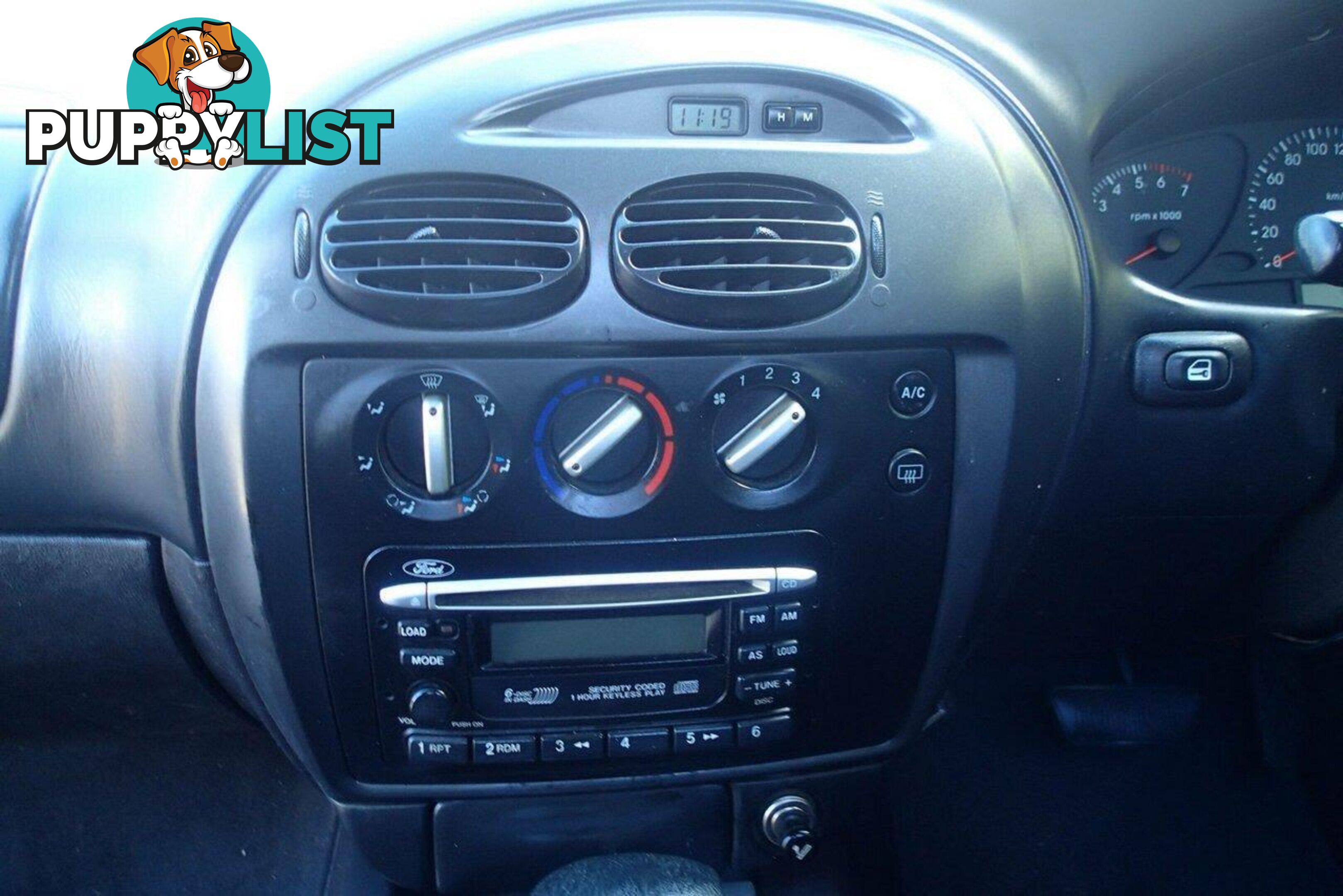 2002 FORD FALCON XL AUIII UTE TRAY, 2 DOORS, 3 SEATS