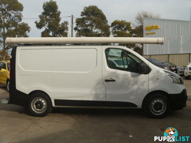 2015 RENAULT TRAFIC SWB X82 COMMERCIAL, 4 DOORS, 3 SEATS