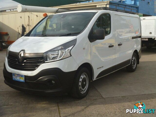 2015 RENAULT TRAFIC SWB X82 COMMERCIAL, 4 DOORS, 3 SEATS