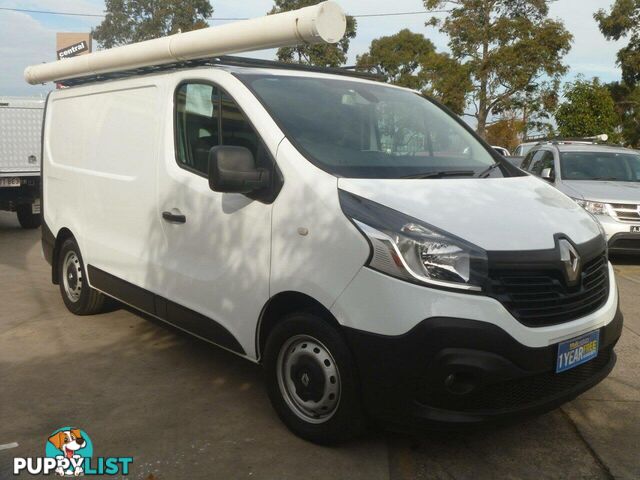 2015 RENAULT TRAFIC SWB X82 COMMERCIAL, 4 DOORS, 3 SEATS