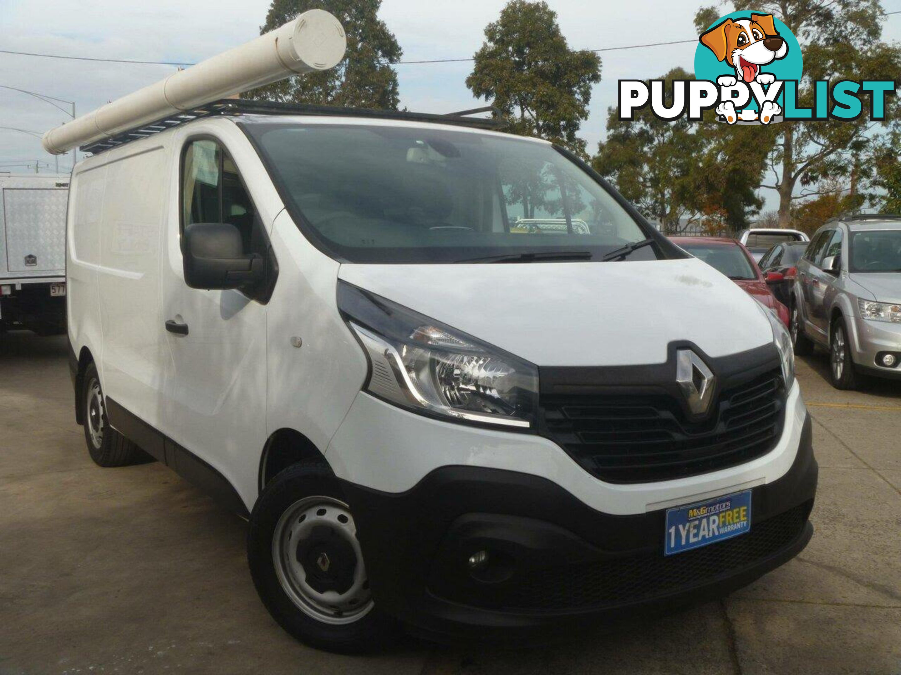 2015 RENAULT TRAFIC SWB X82 COMMERCIAL, 4 DOORS, 3 SEATS