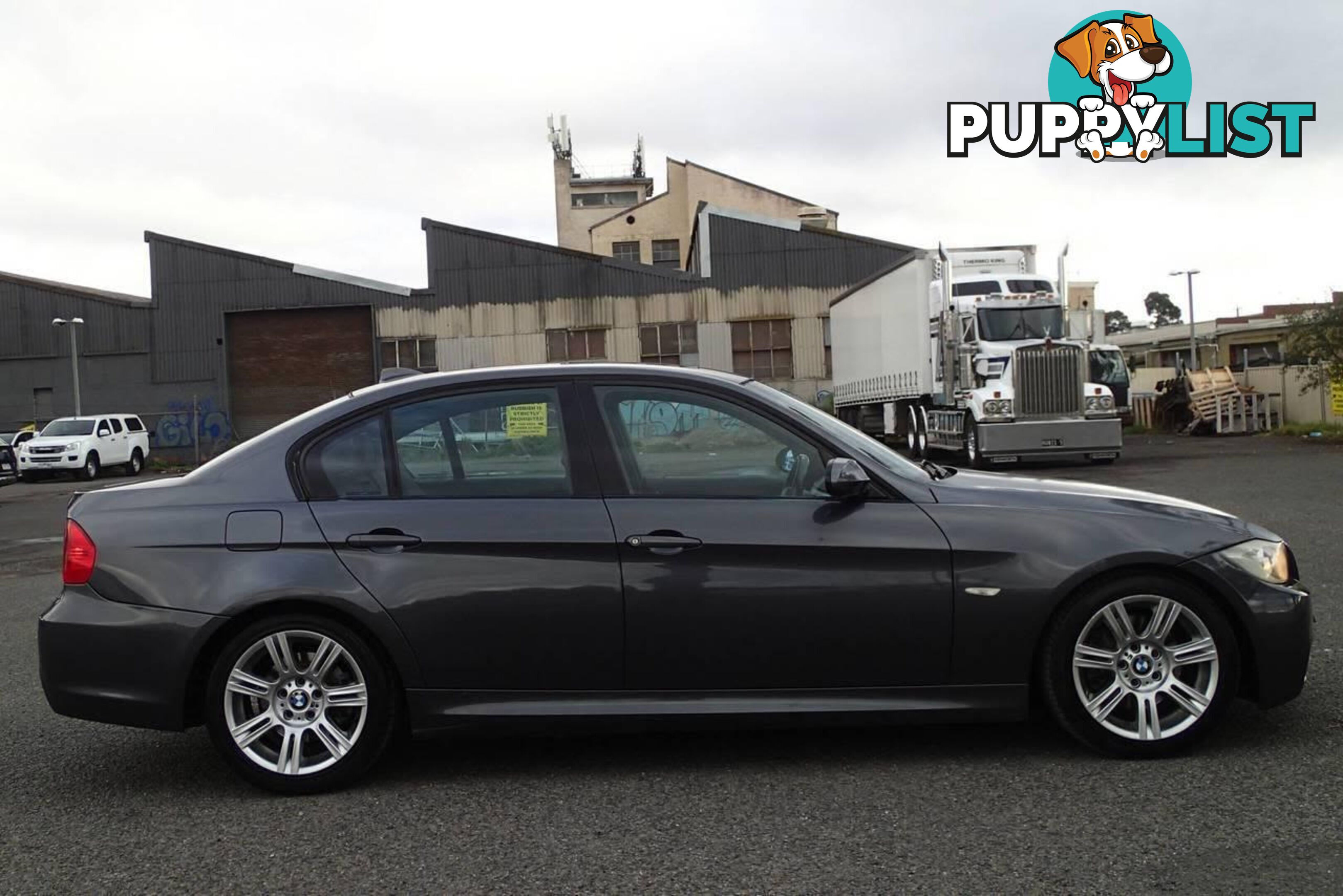 2008 BMW 323I  E90 07 UPGRADE SEDAN, 4 DOORS, 5 SEATS