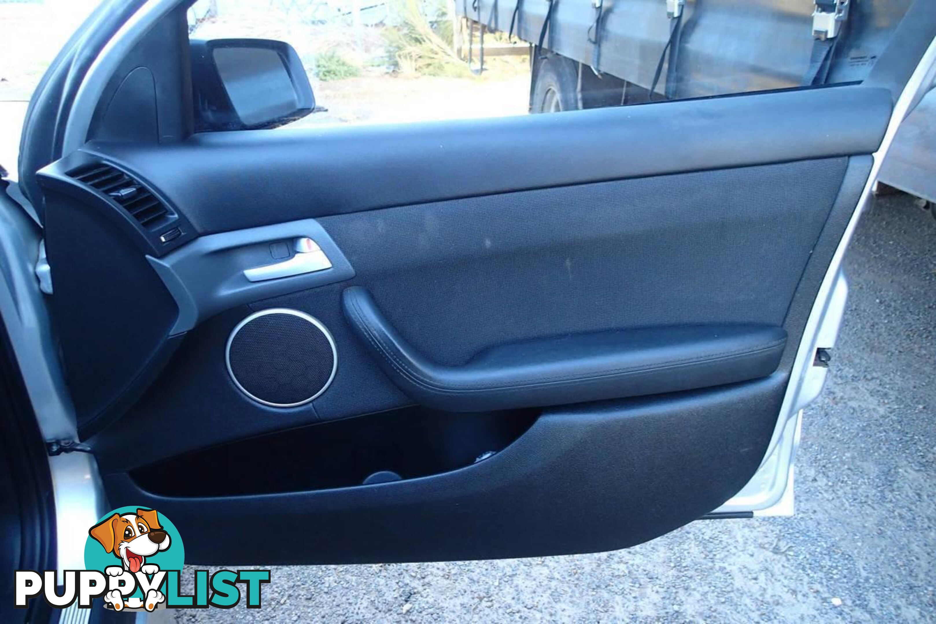 2011 HOLDEN COMMODORE SV6 VE II WAGON, 4 DOORS, 5 SEATS