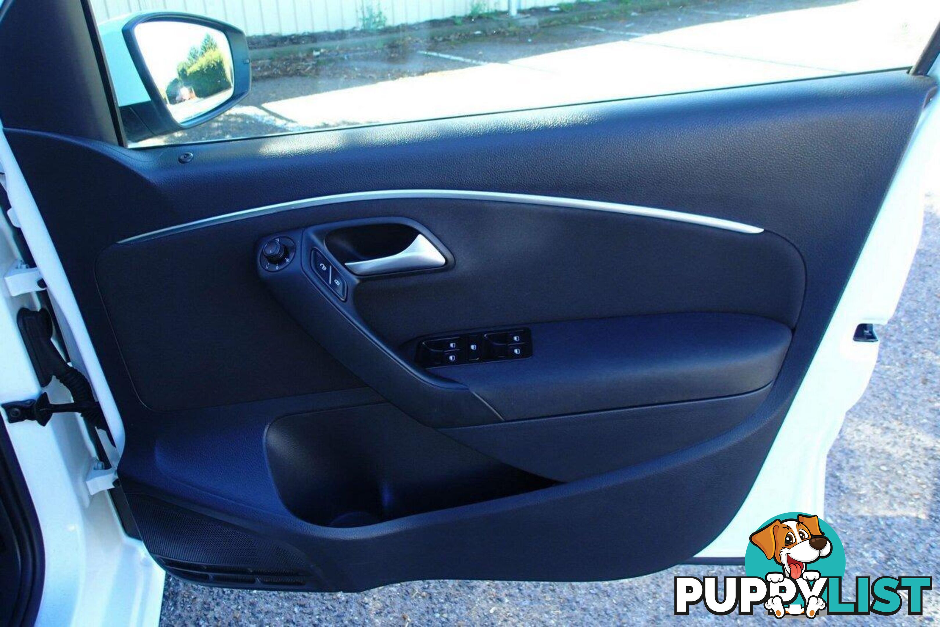 2015 VOLKSWAGEN POLO 66 TSI TRENDLINE 6R MY16 HATCH, 5 DOORS, 5 SEATS