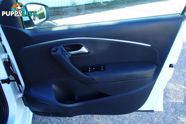 2015 VOLKSWAGEN POLO 66 TSI TRENDLINE 6R MY16 HATCH, 5 DOORS, 5 SEATS