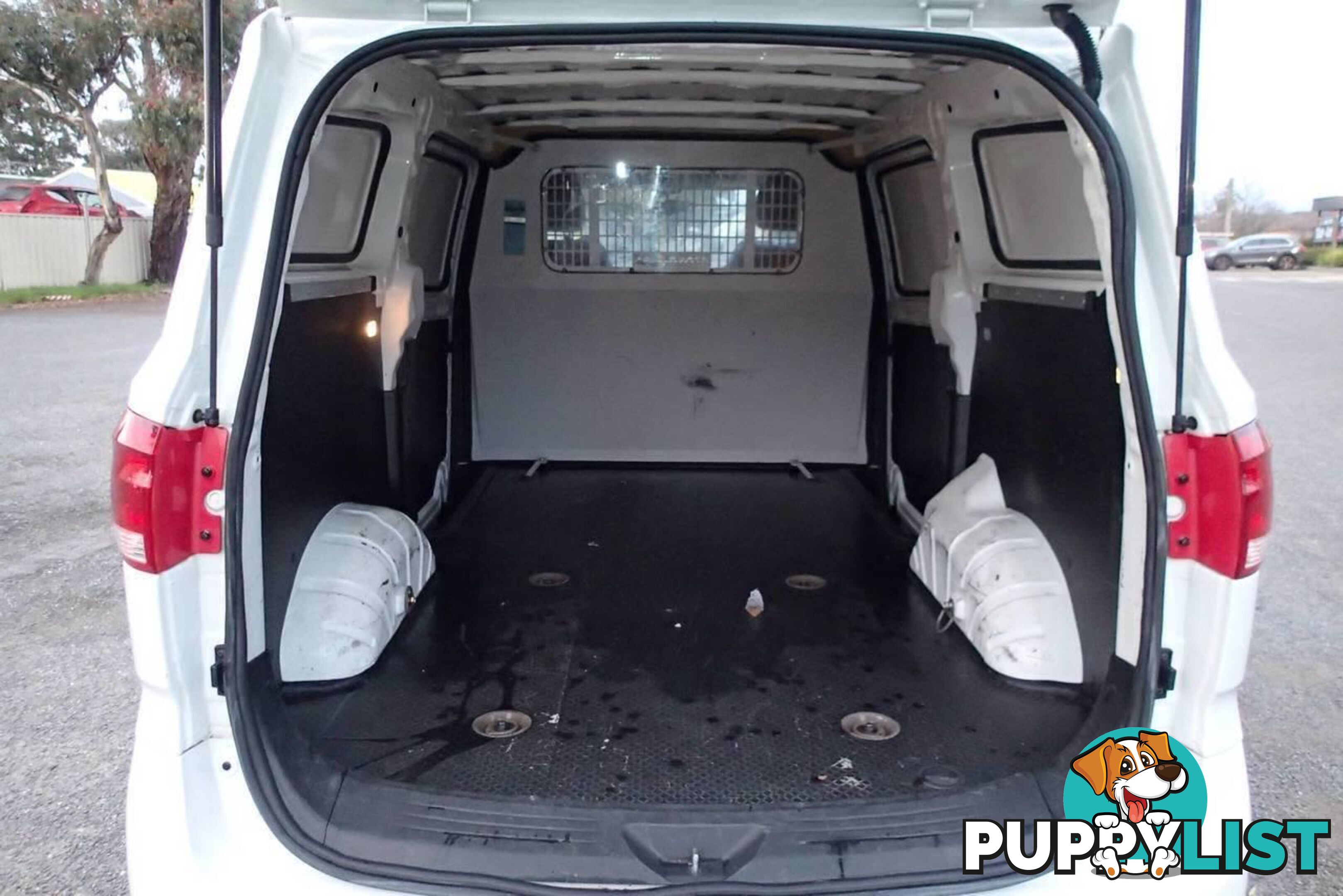 2022 LDV G10 LIFT DOOR SV7C COMMERCIAL, 4 DOORS, 2 SEATS