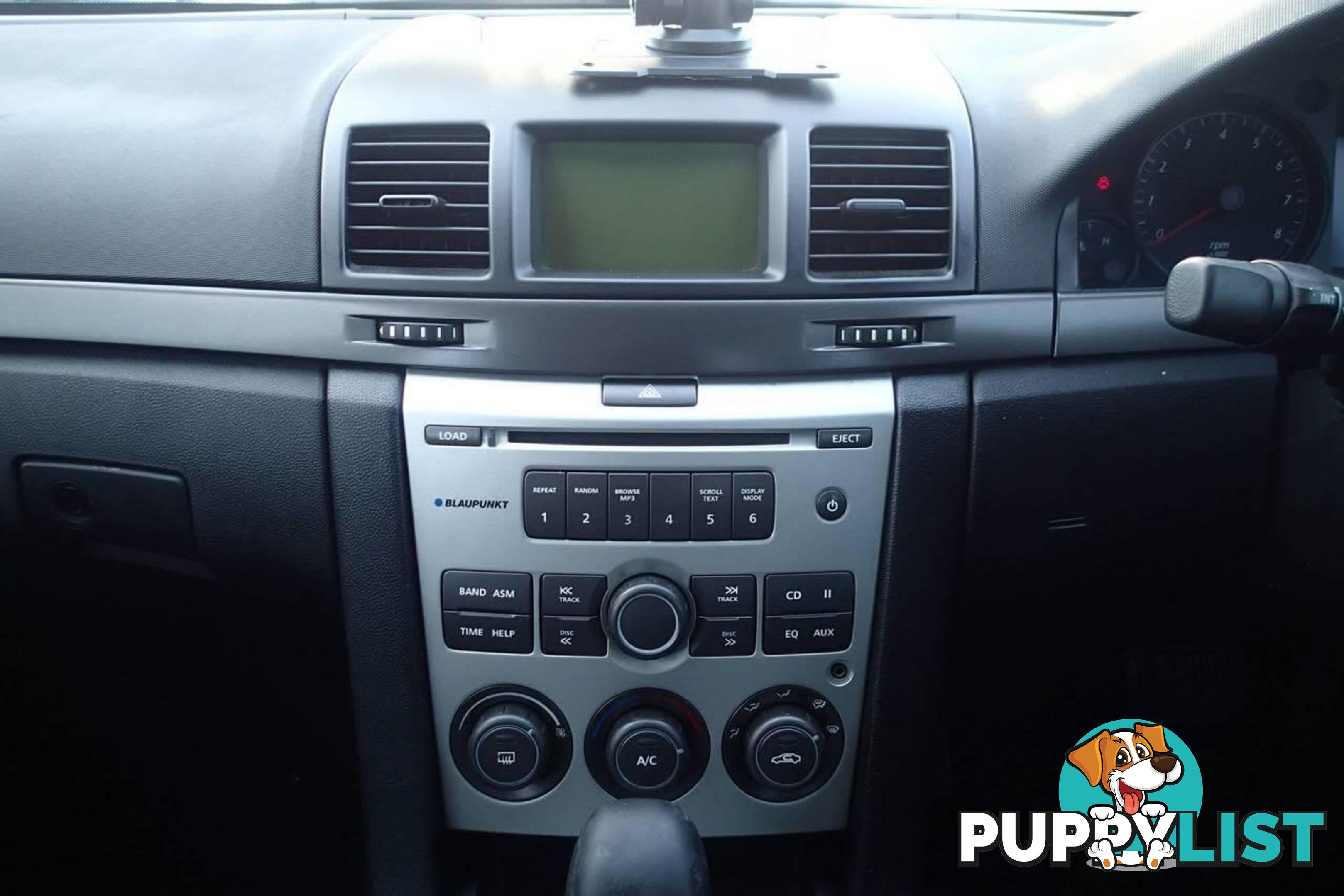 2011 HOLDEN COMMODORE OMEGA VE II WAGON, 4 DOORS, 5 SEATS