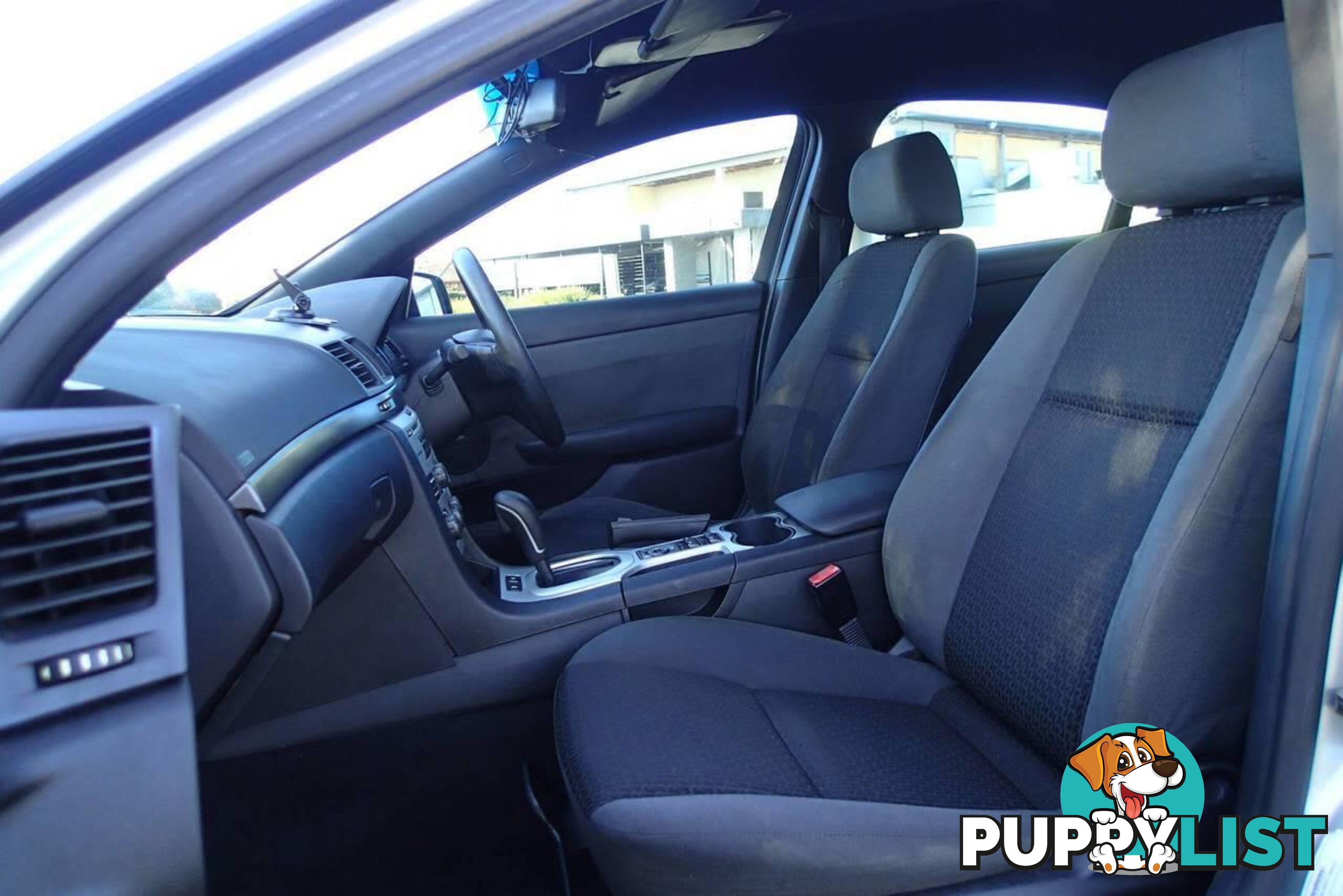 2011 HOLDEN COMMODORE OMEGA VE II WAGON, 4 DOORS, 5 SEATS