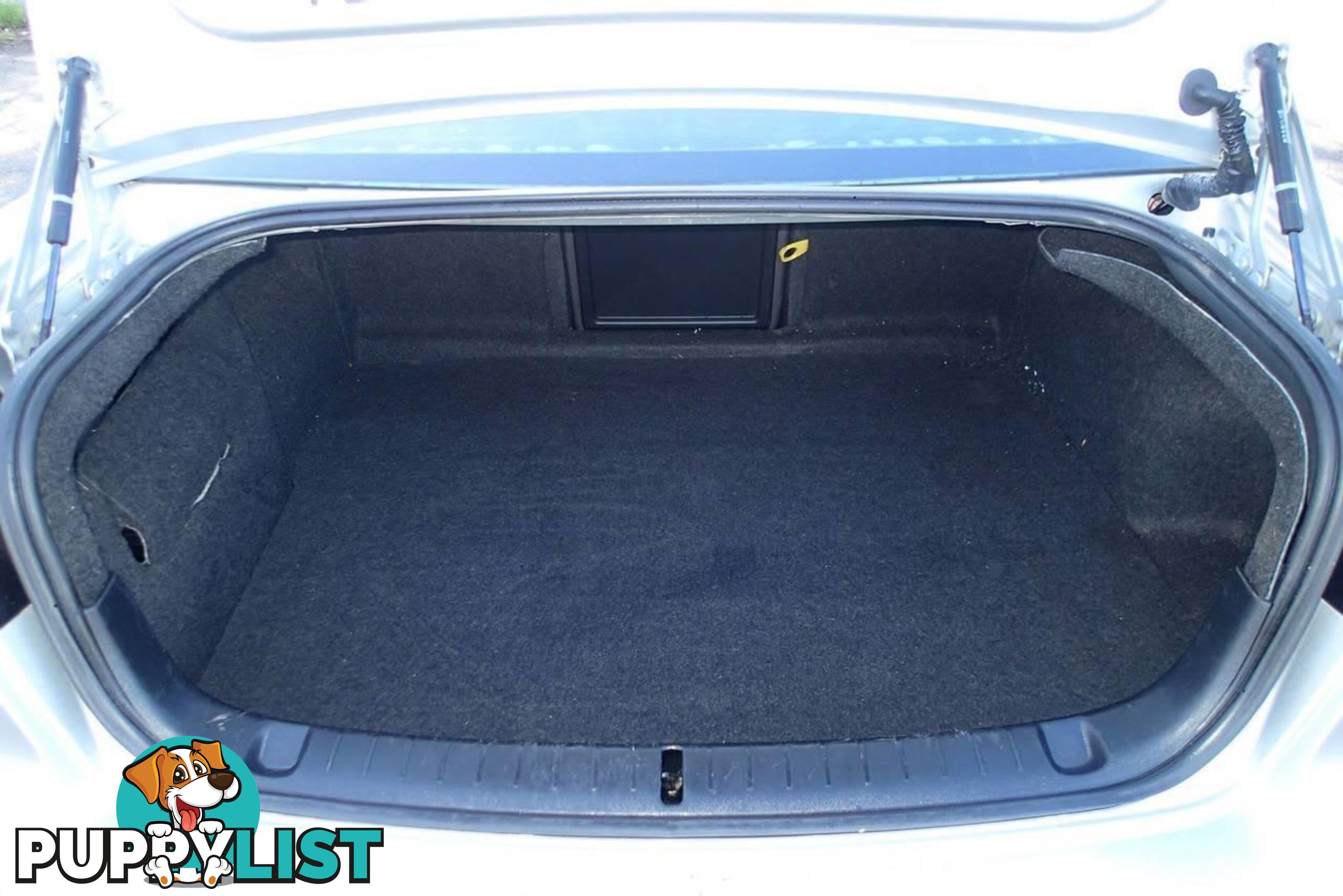 2011 HOLDEN COMMODORE OMEGA VE II WAGON, 4 DOORS, 5 SEATS